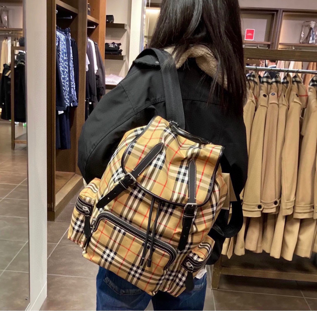 Burberry Leather Handbag Cream Yellow Beige Used Pre-