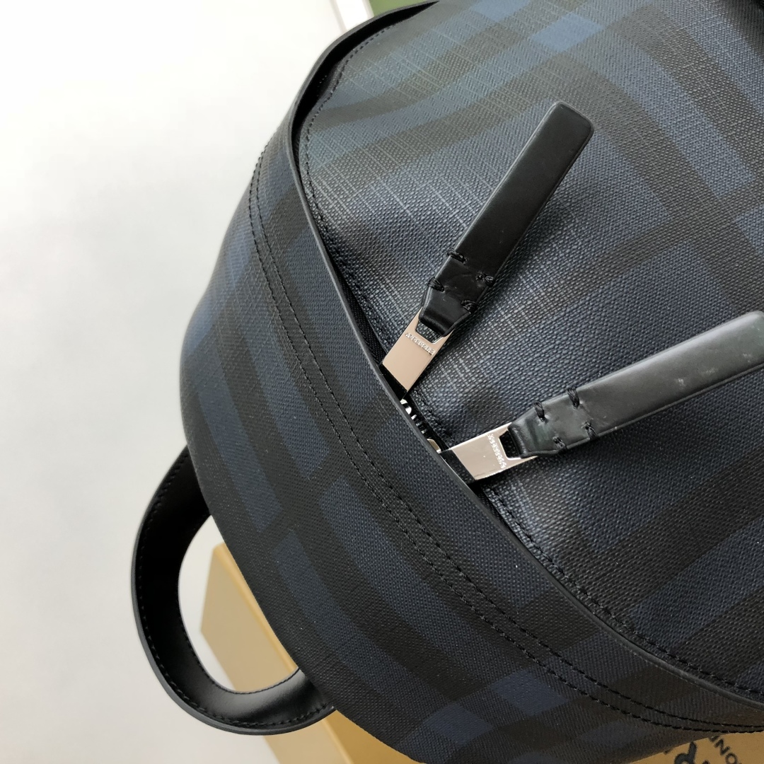 Burberry Leather Trim London Check Backpack In Blue |