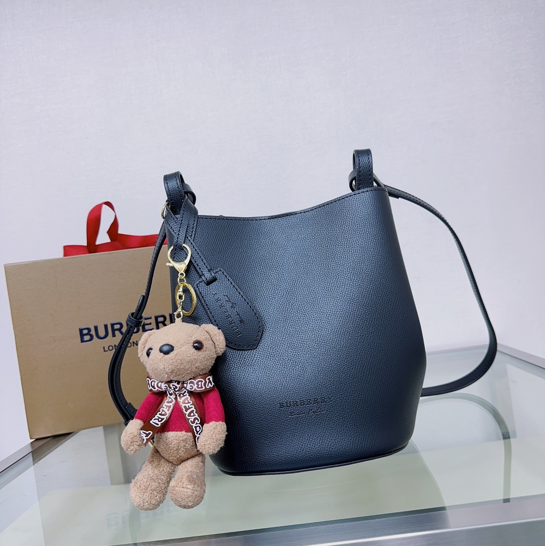 Burberry Lorne Bucket Bag Leather Small Black 460001