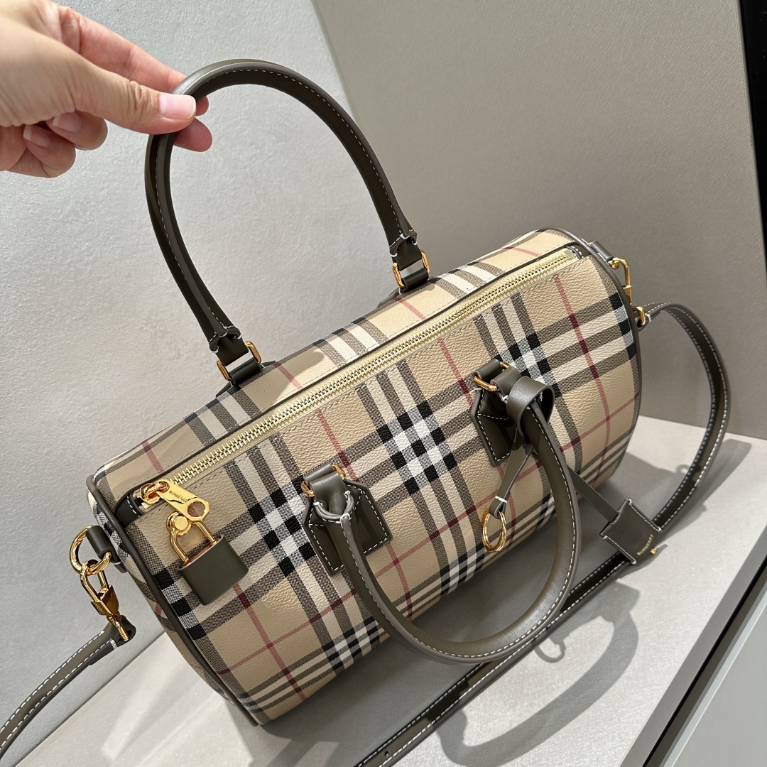 Burberry Medium Check Bowling Bag | Brown |
