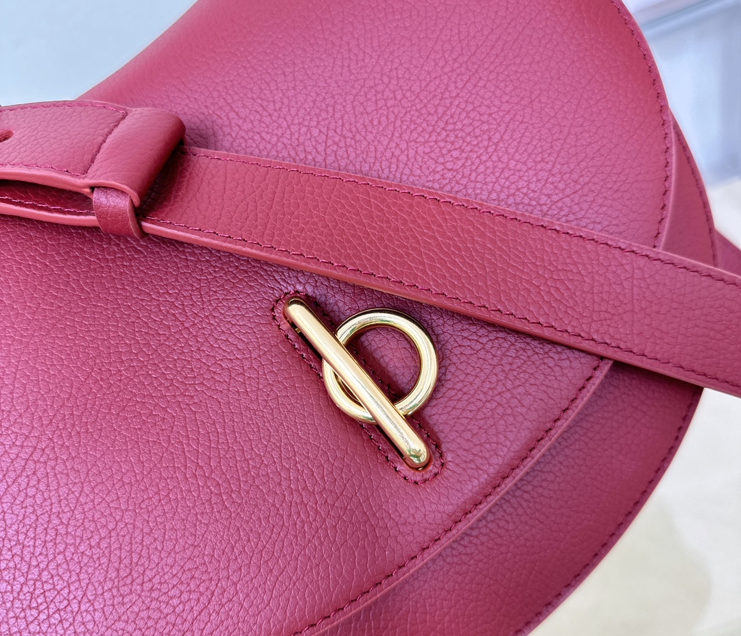 Burberry Medium Rocking Horse Bag in Ruby