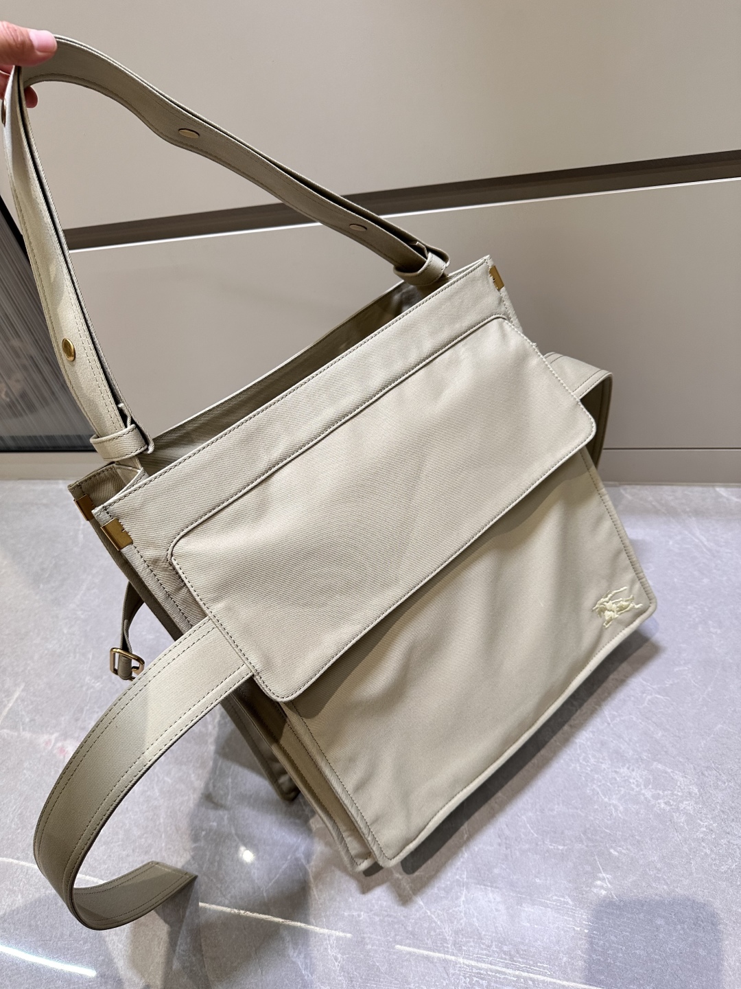 Burberry Shopper Bag in Natural for Men |  Burberry  01249
