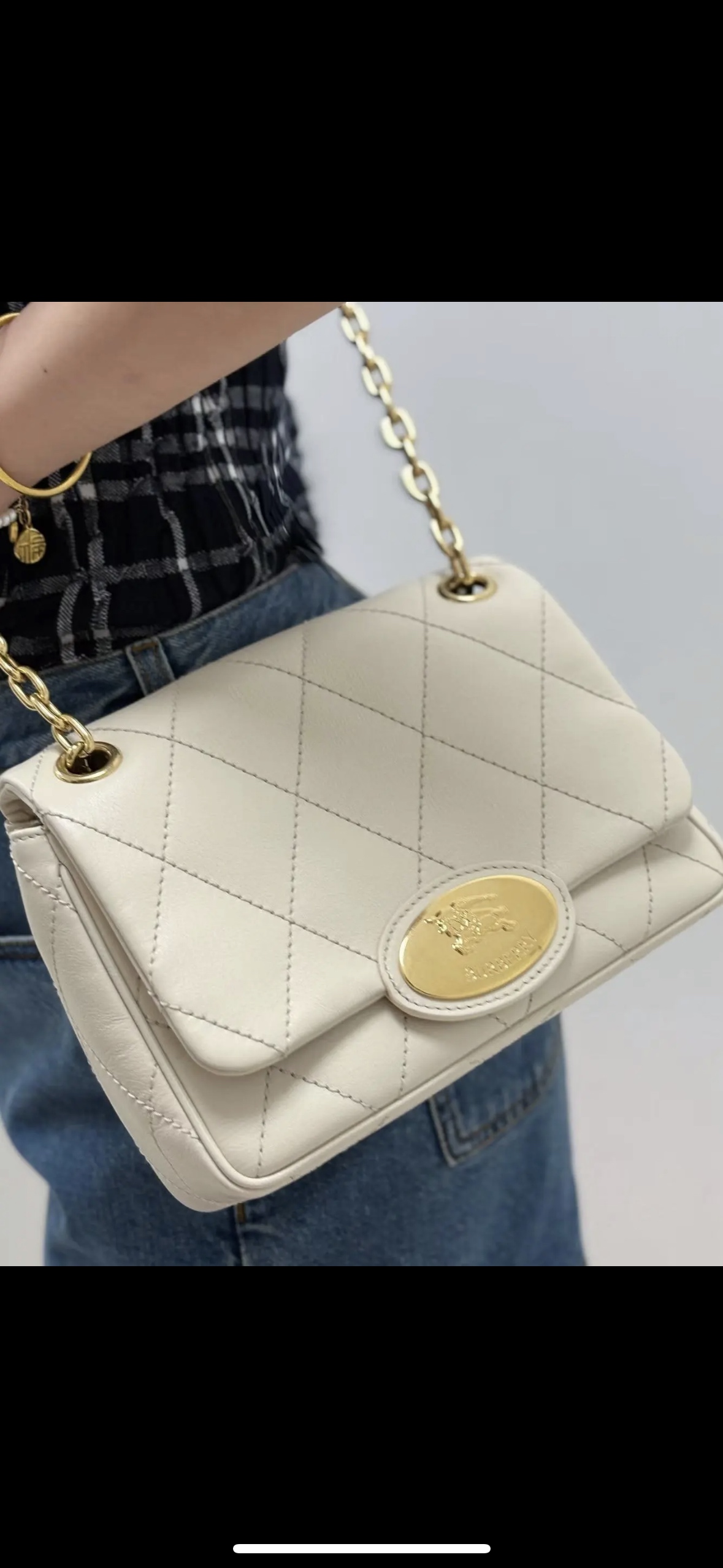 Burberry Strand Clutch Bag | White  BURBERRY  04579