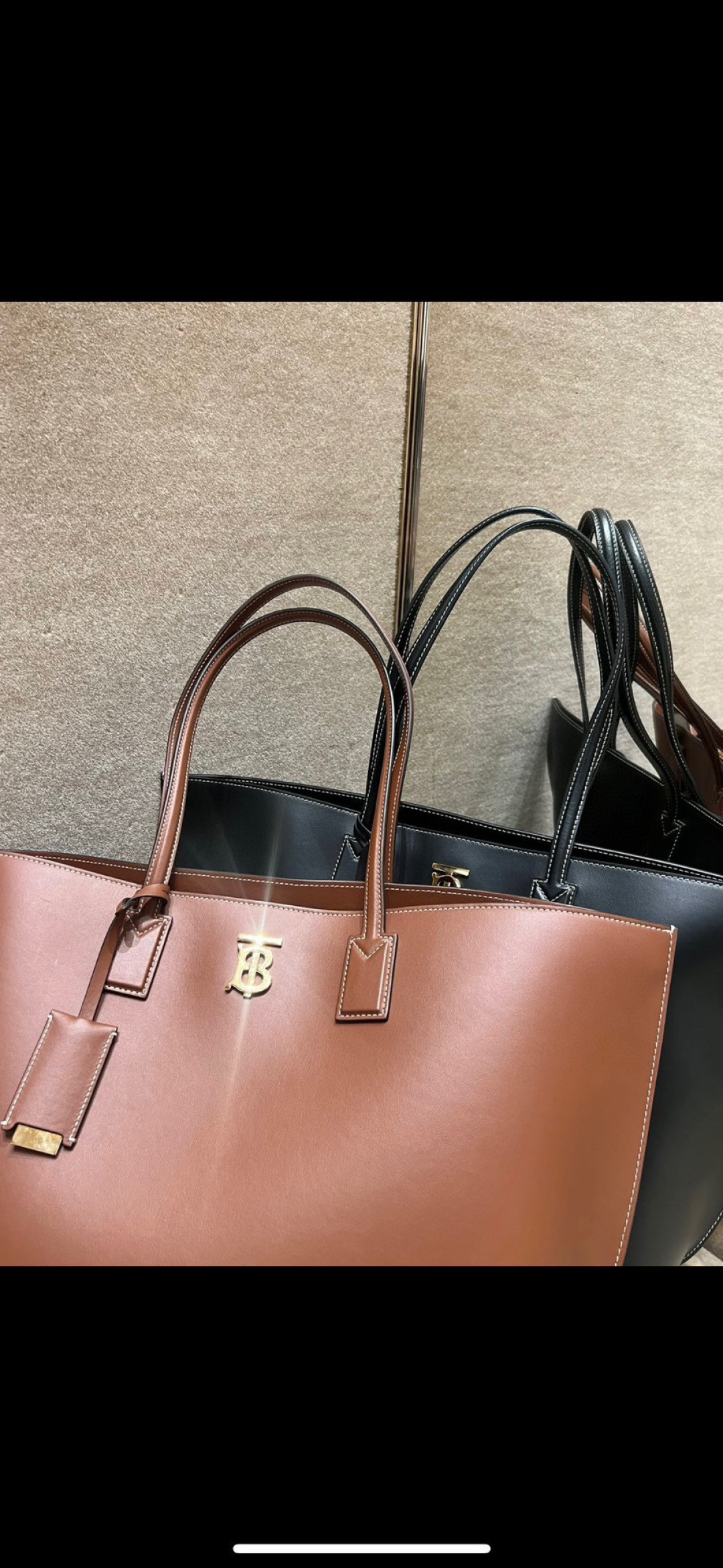 Burberry TB Smooth Leather Tote Bag  BURBERRY  01599