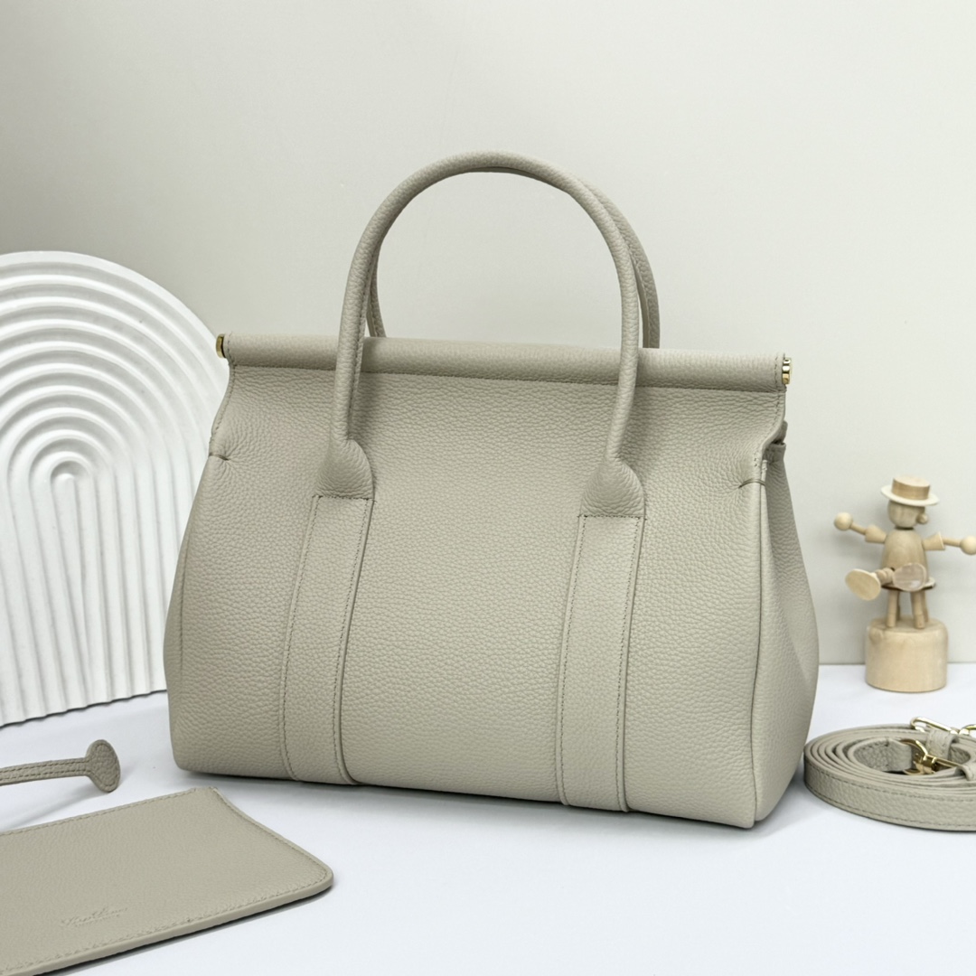 Buy Loro Piana beigeLoom L25 Tote Bag in Leather For Women