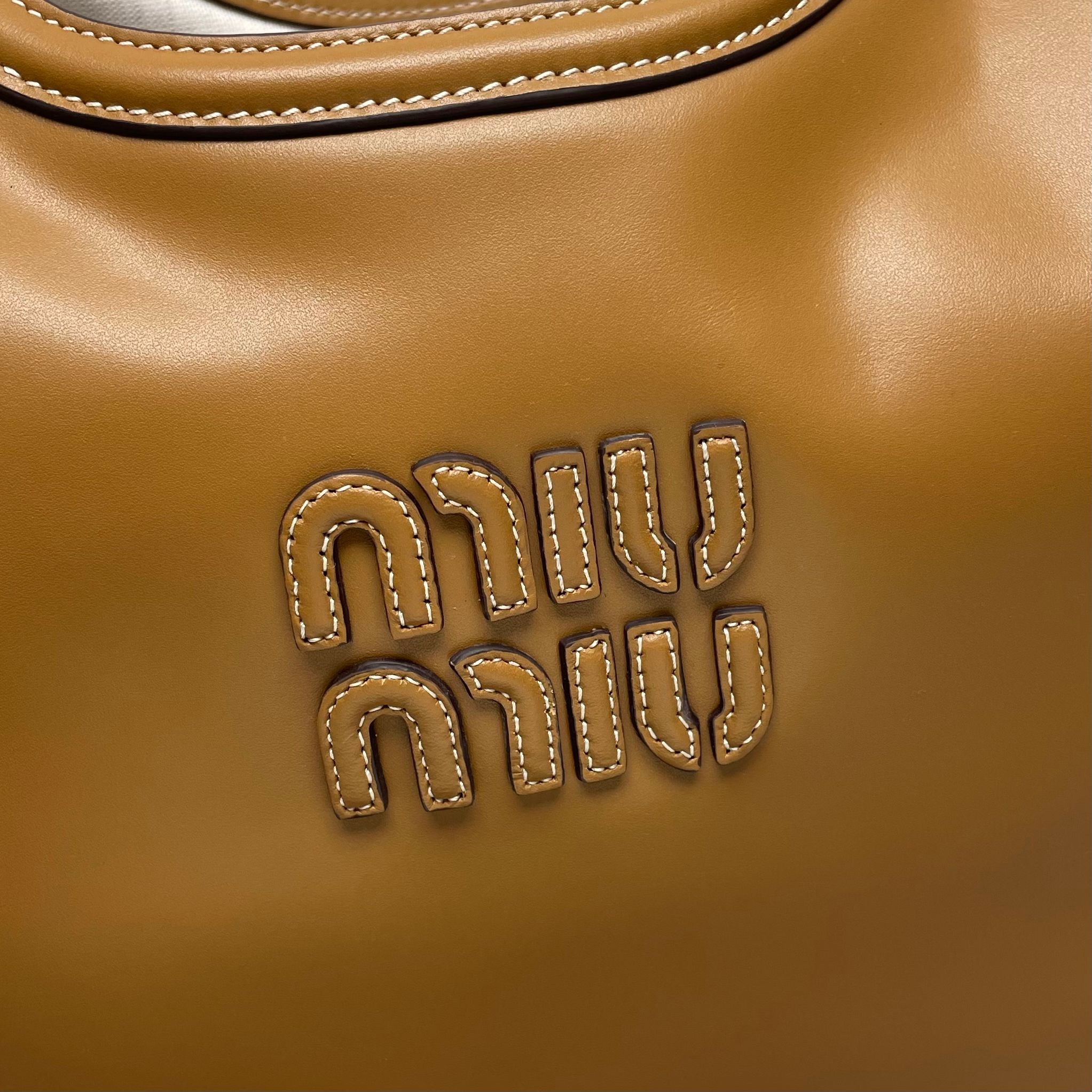 Buy Miu Miu Ivy Leather Shopping Bag 'Cognac' -