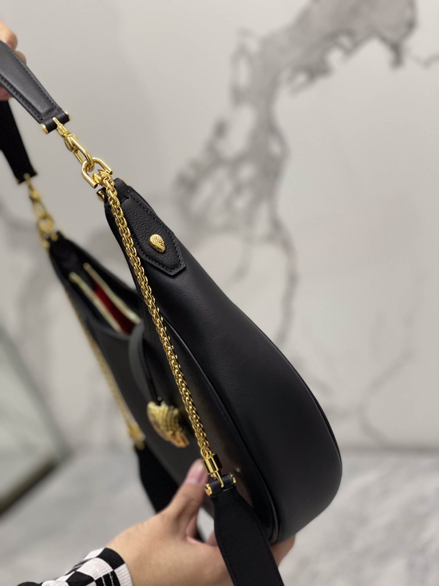 Bvlgari Leather Medium Serpenti Ellipse Bag - Black