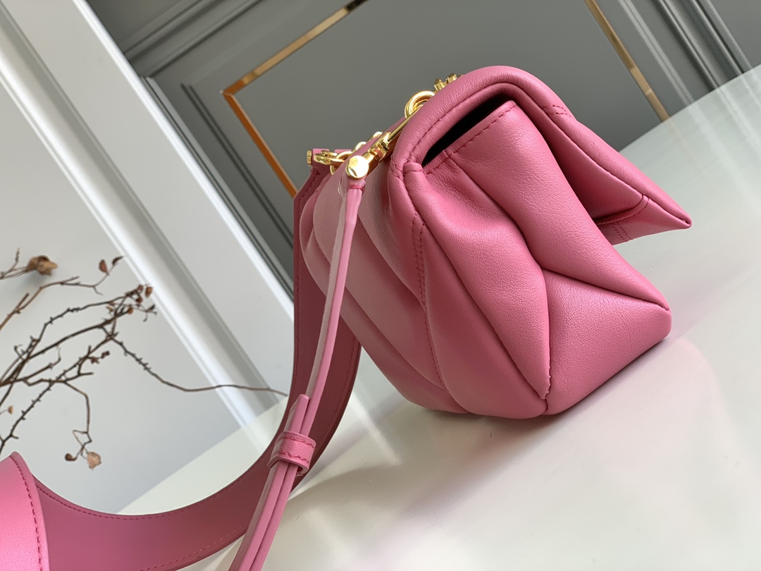 Bvlgari Serpenti Cabochon Mini Crossbody Bag - Pink