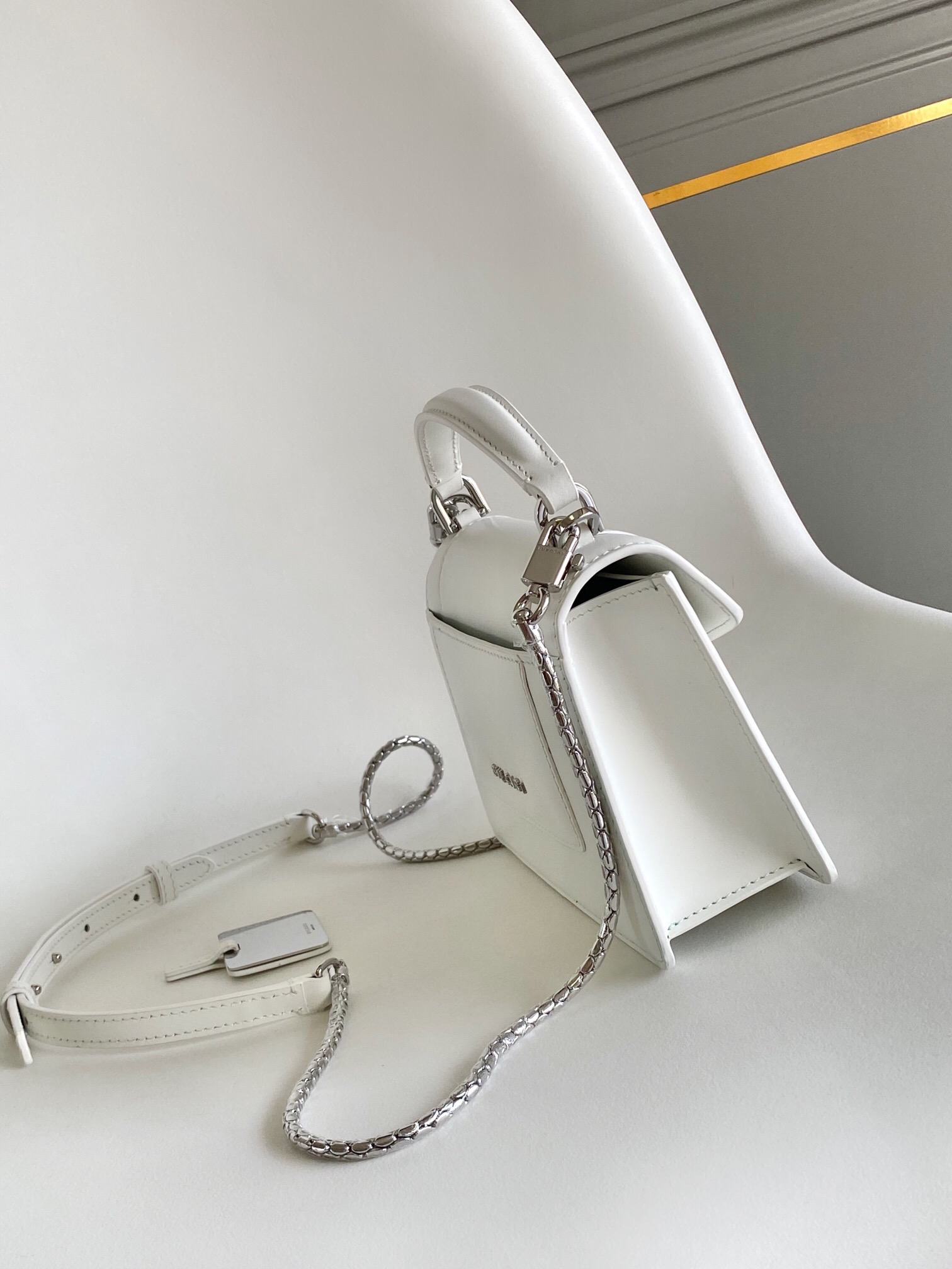 Bvlgari Womens White Serpenti Forever East-west Leather