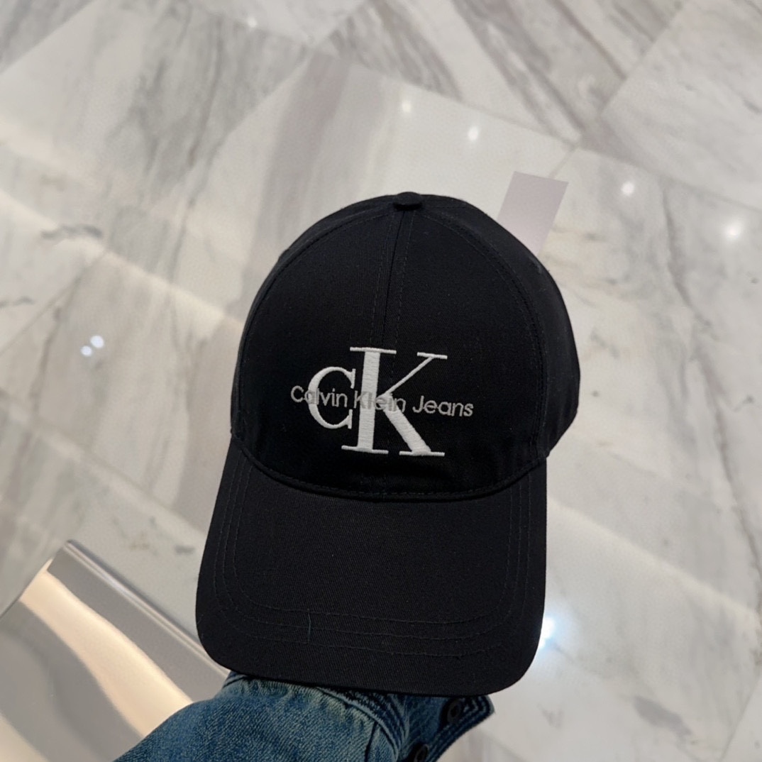 Calvin Klein Black Cap - Calvin Klein Jeans Black Cap - White Logo