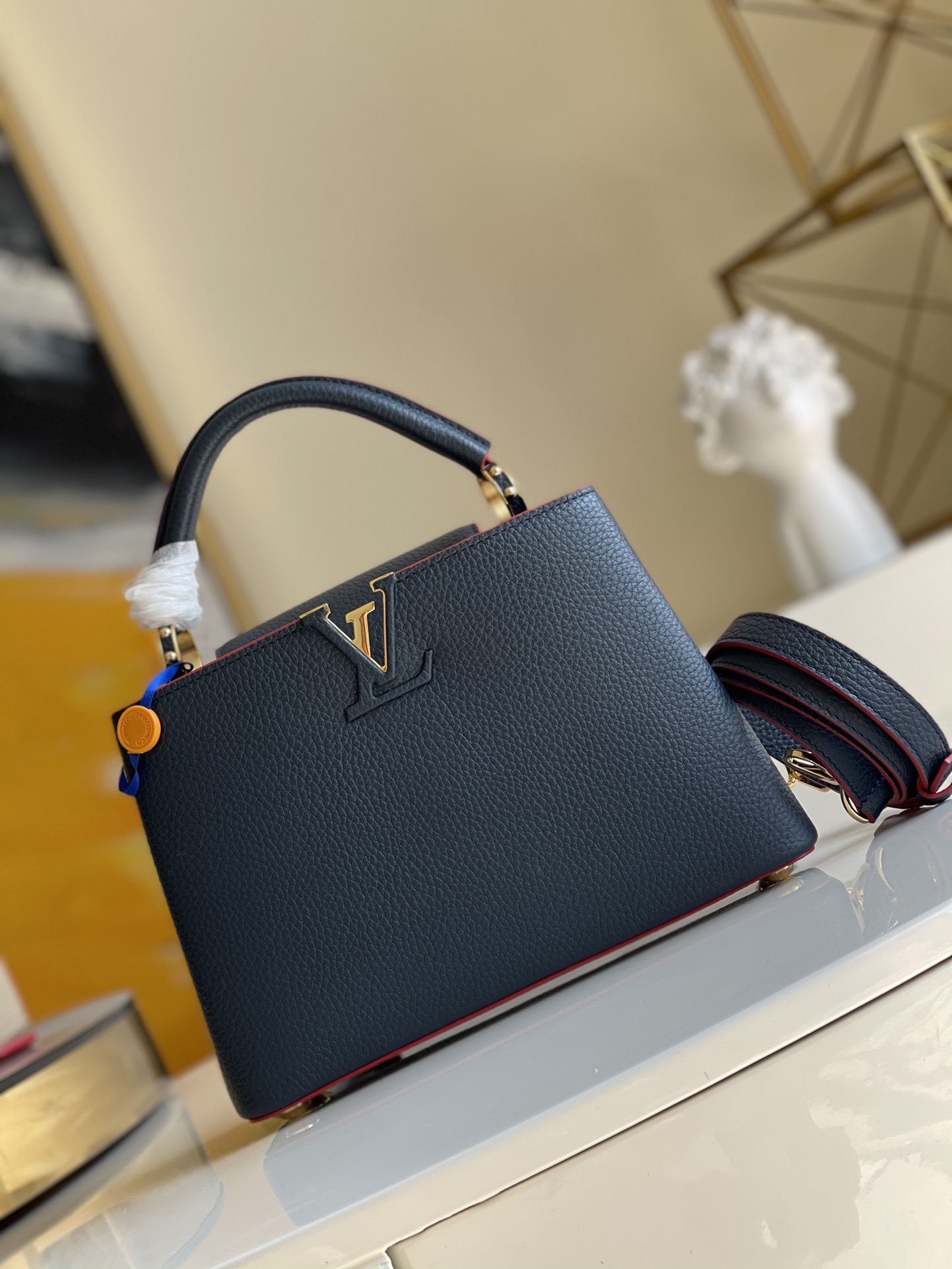 Capucines MM Capucines - Women - Handbags | LOUISVuitton