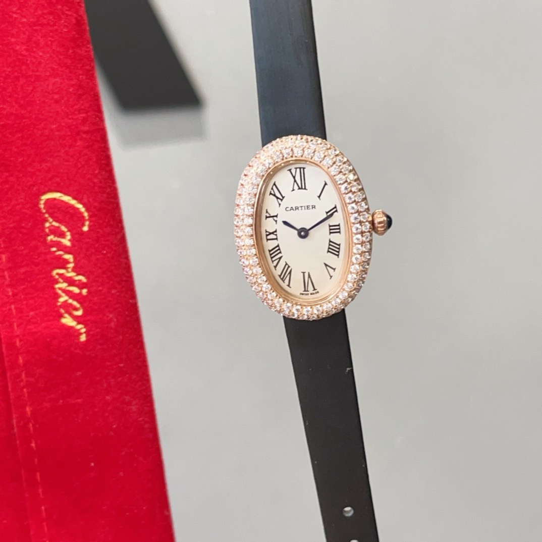 Cartier Baignoire 1950 1 18k Yellow Gold Diamond Bezel Strawberry wears black