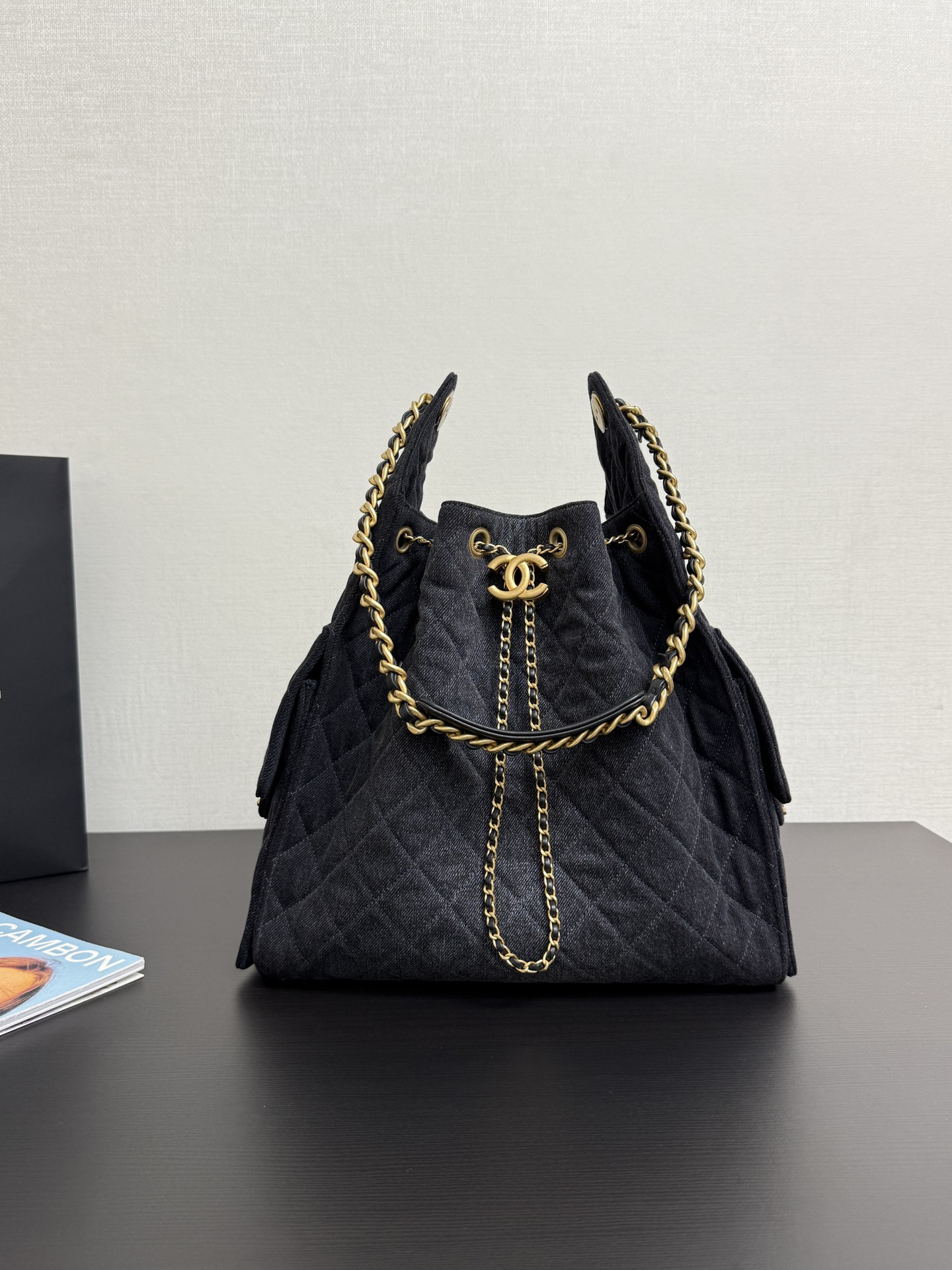 CHANEL 25 Medium Handbag   Washed Denim & Gold-Tone Metal  Black