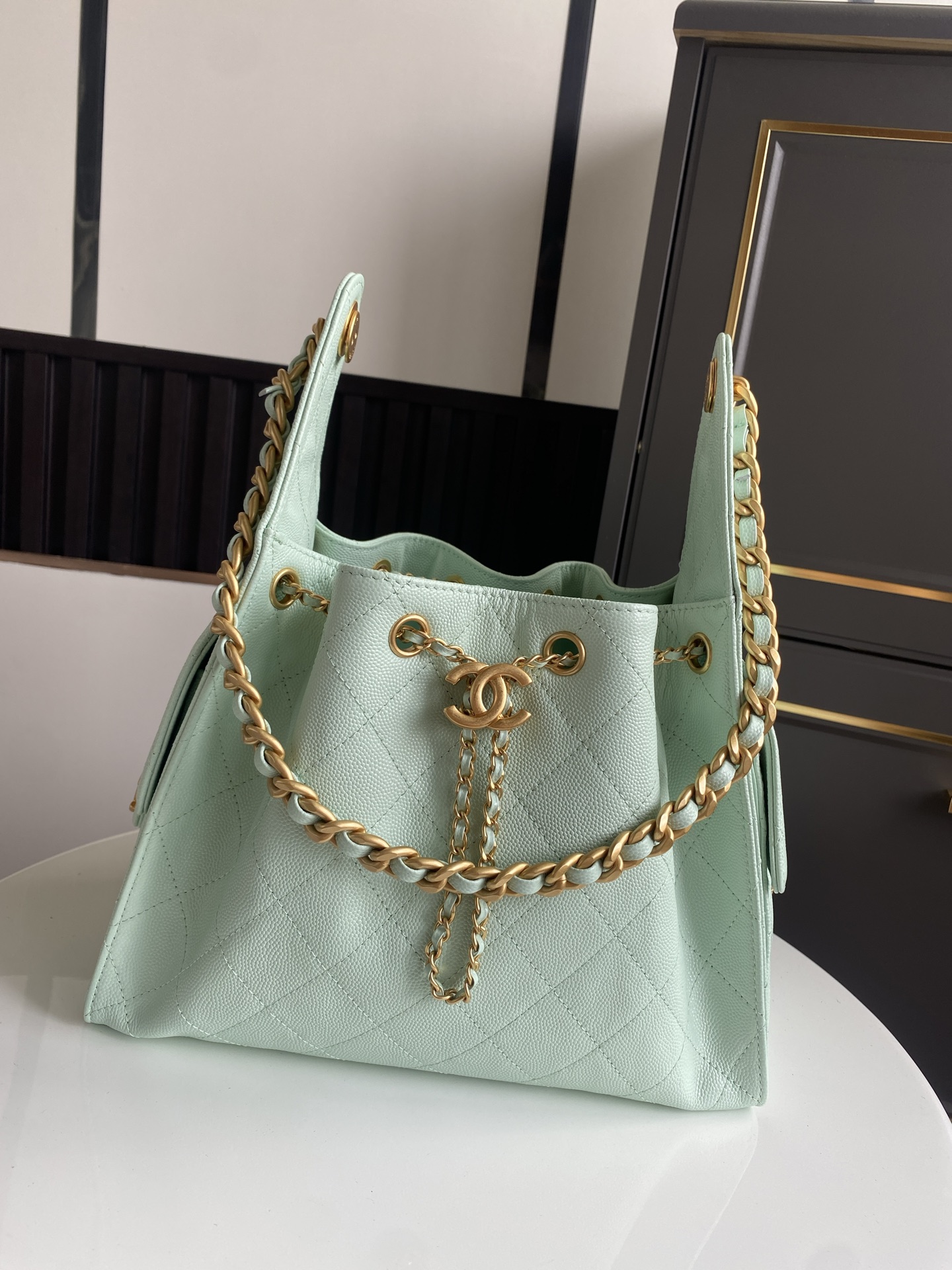 CHANEL 25 Small Handbag Grained Calfskin & Gold-Tone Metal  Light Green