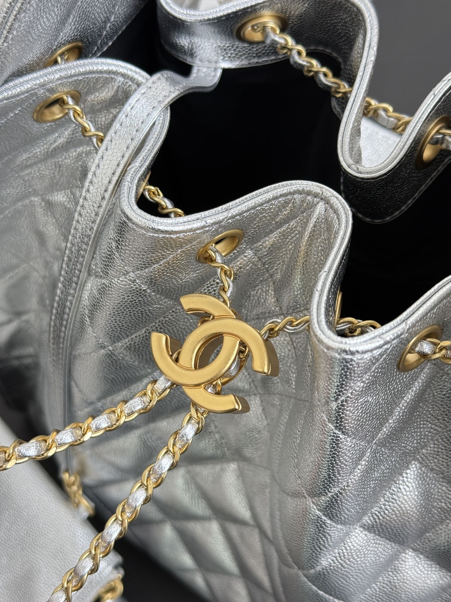 CHANEL 25 Small Handbag   Metallic Grained Calfskin & Gold-Tone Metal  Silvery