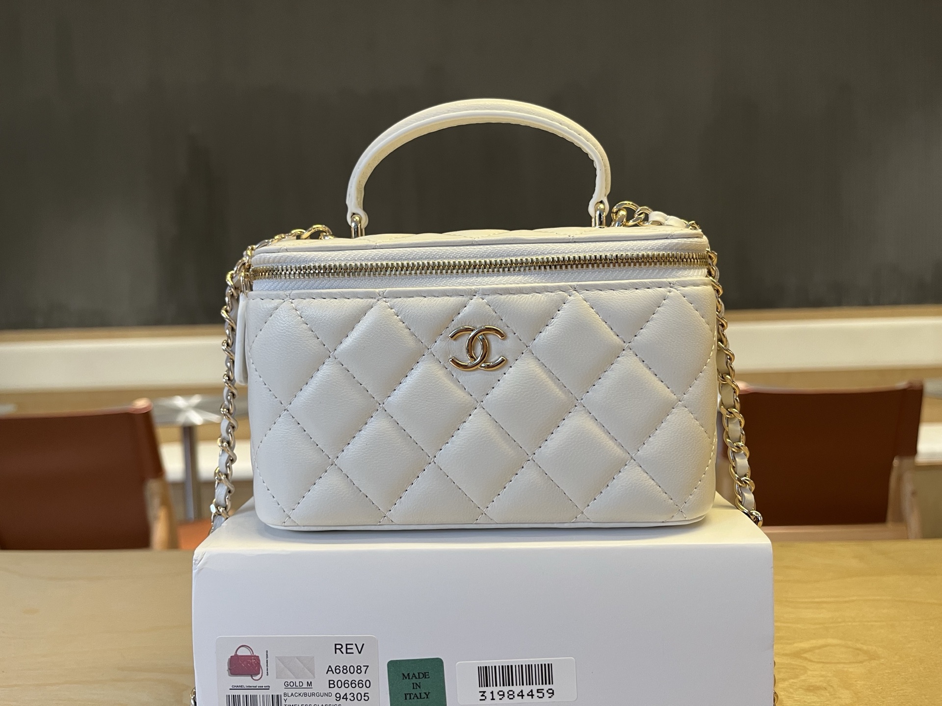 CHANEL Beneatti Cosmetic Top Handle Bag 5269 43735555