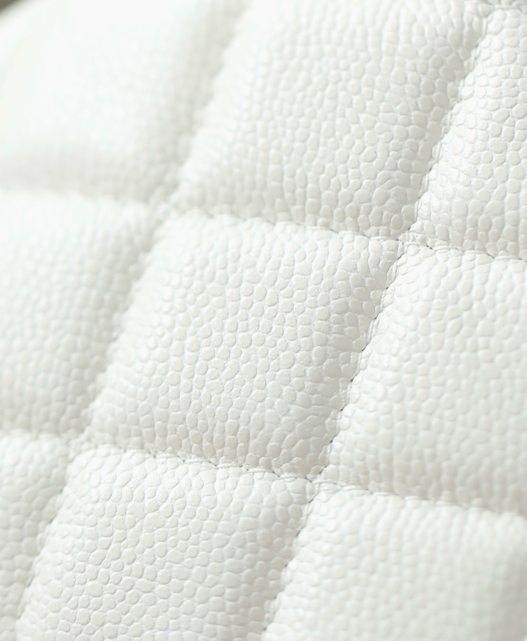 CHANEL Beneatti Cosmetic Top Handle Bag 5269 43735555