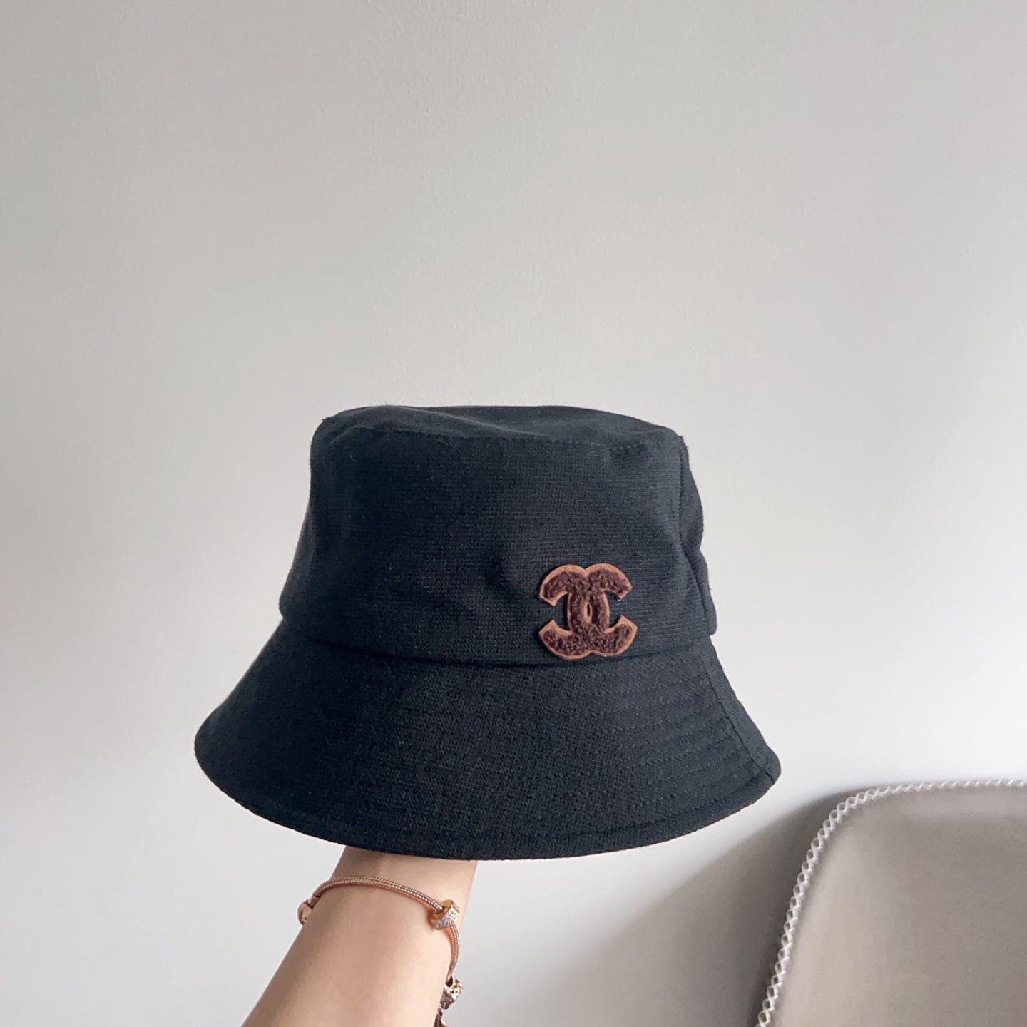 Chanel Black Cotton Bucket Hat - Brown CC Logo