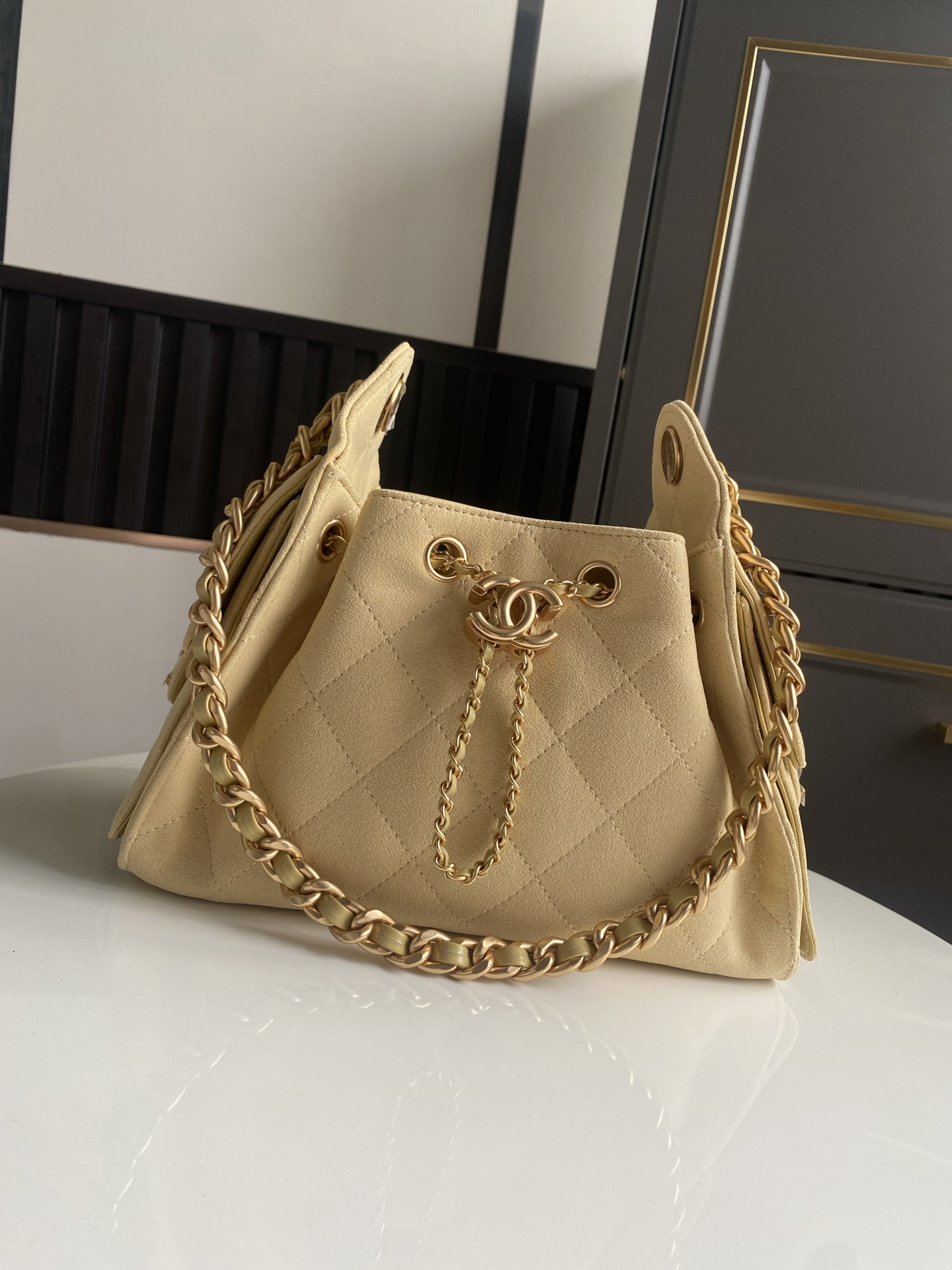 CHANEL Caviar Quilted Small Chanel 25 Handbag Beige