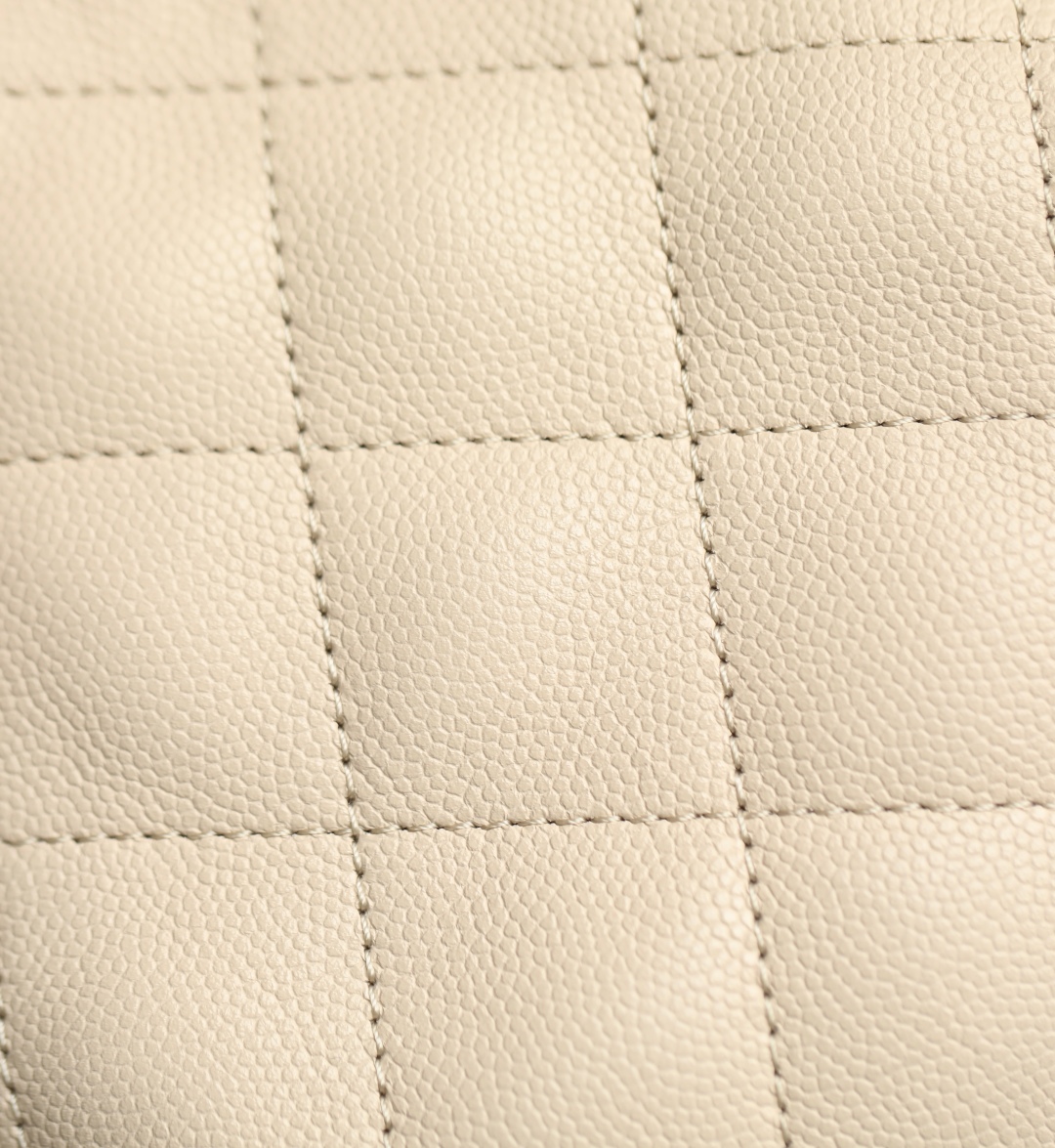 CHANEL Caviar Quilted Small Chanel 25 Handbag White pink