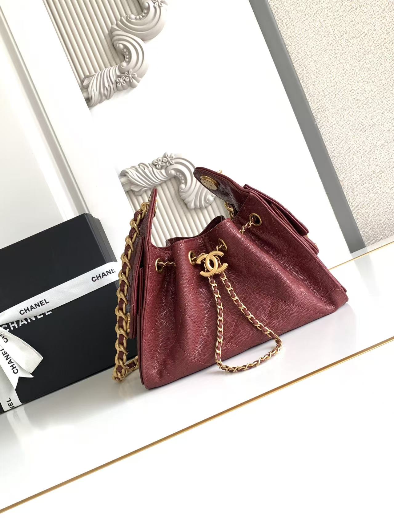 CHANEL Caviar Quilted Small Chanel 25 Hobo Burgundy