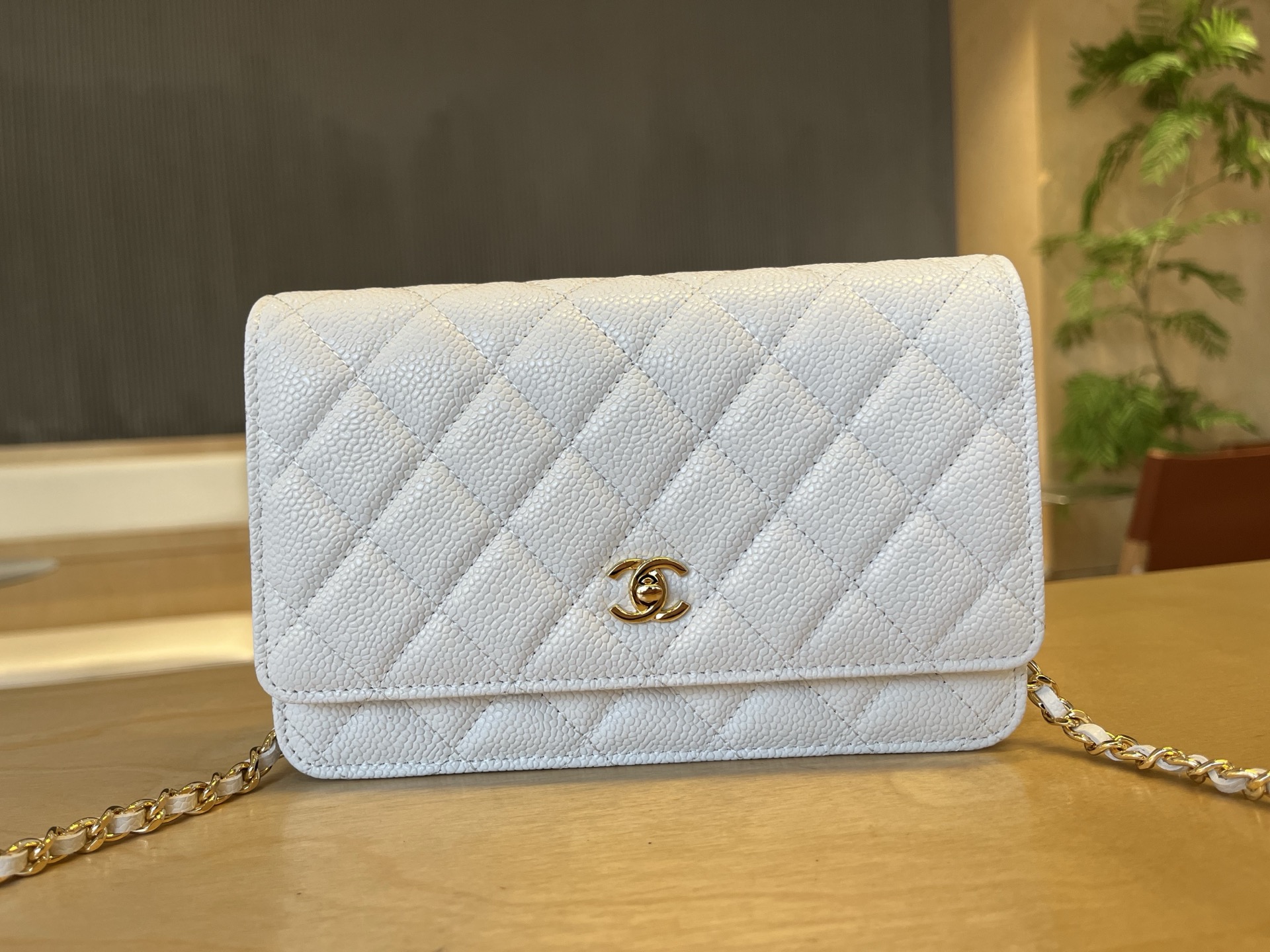 Chanel Caviar Wallet on chain Woc White