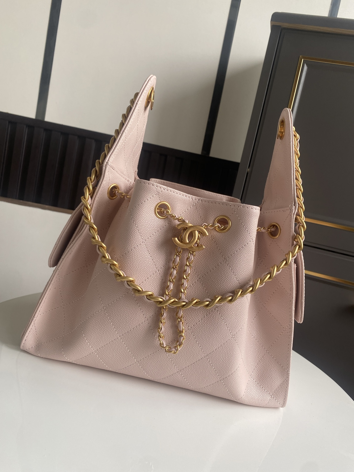 Chanel Chanel Chanel Classic Flap Lambskin Handbag Leather pink