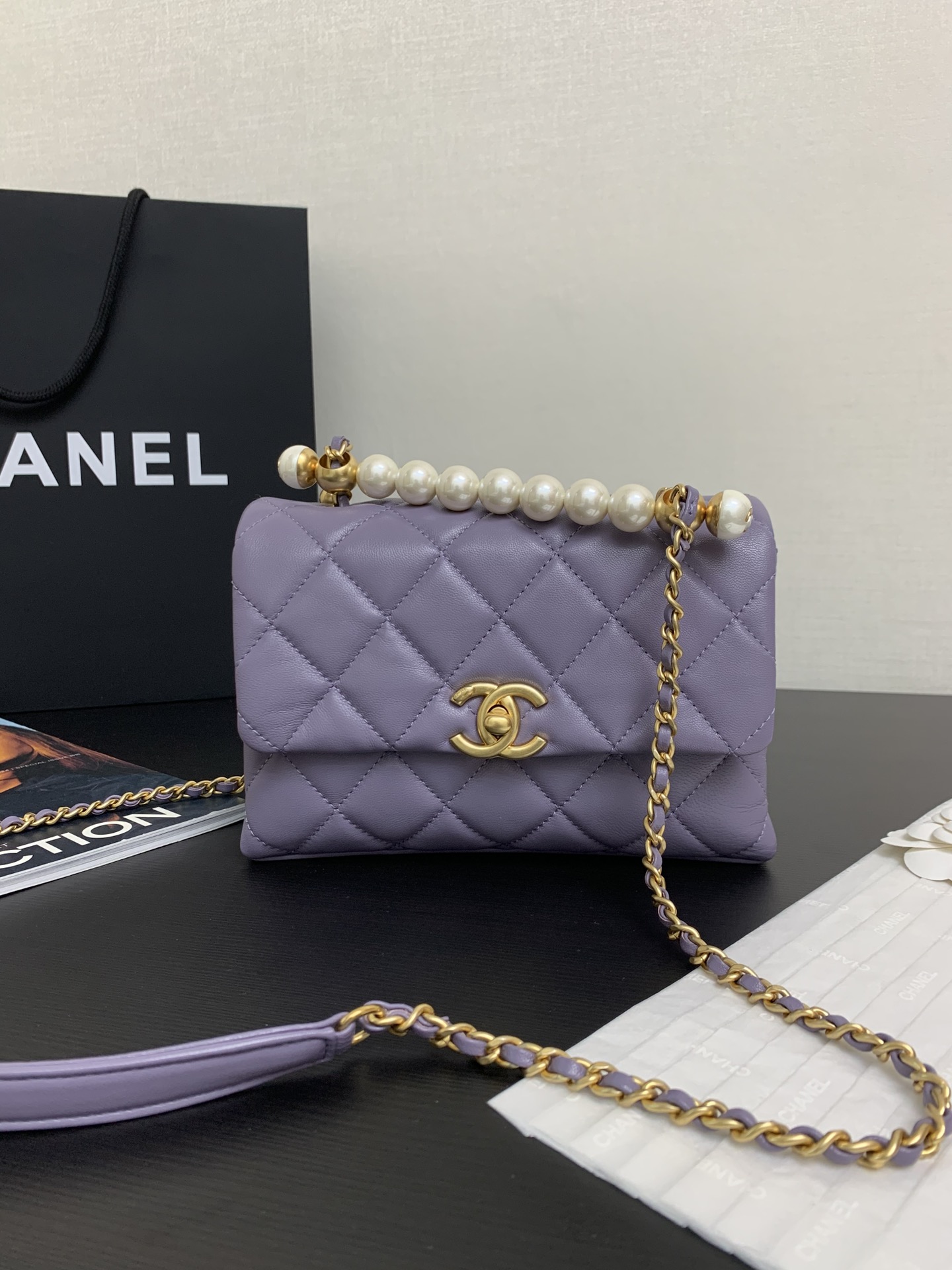 CHANEL CHANEL Shiny Lambskin Quilted Mini Pearl
