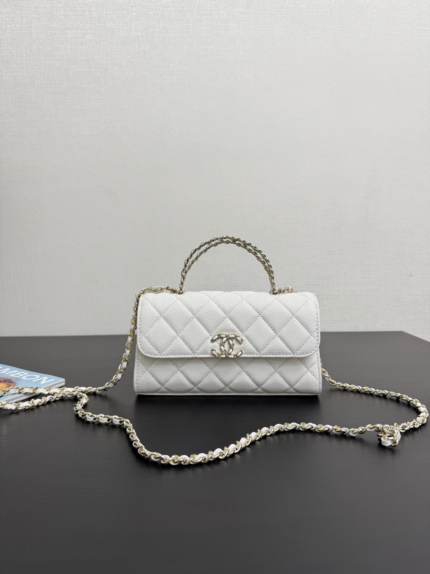 Chanel Clutch with chain - Grained shiny calfskin & gold-tone white