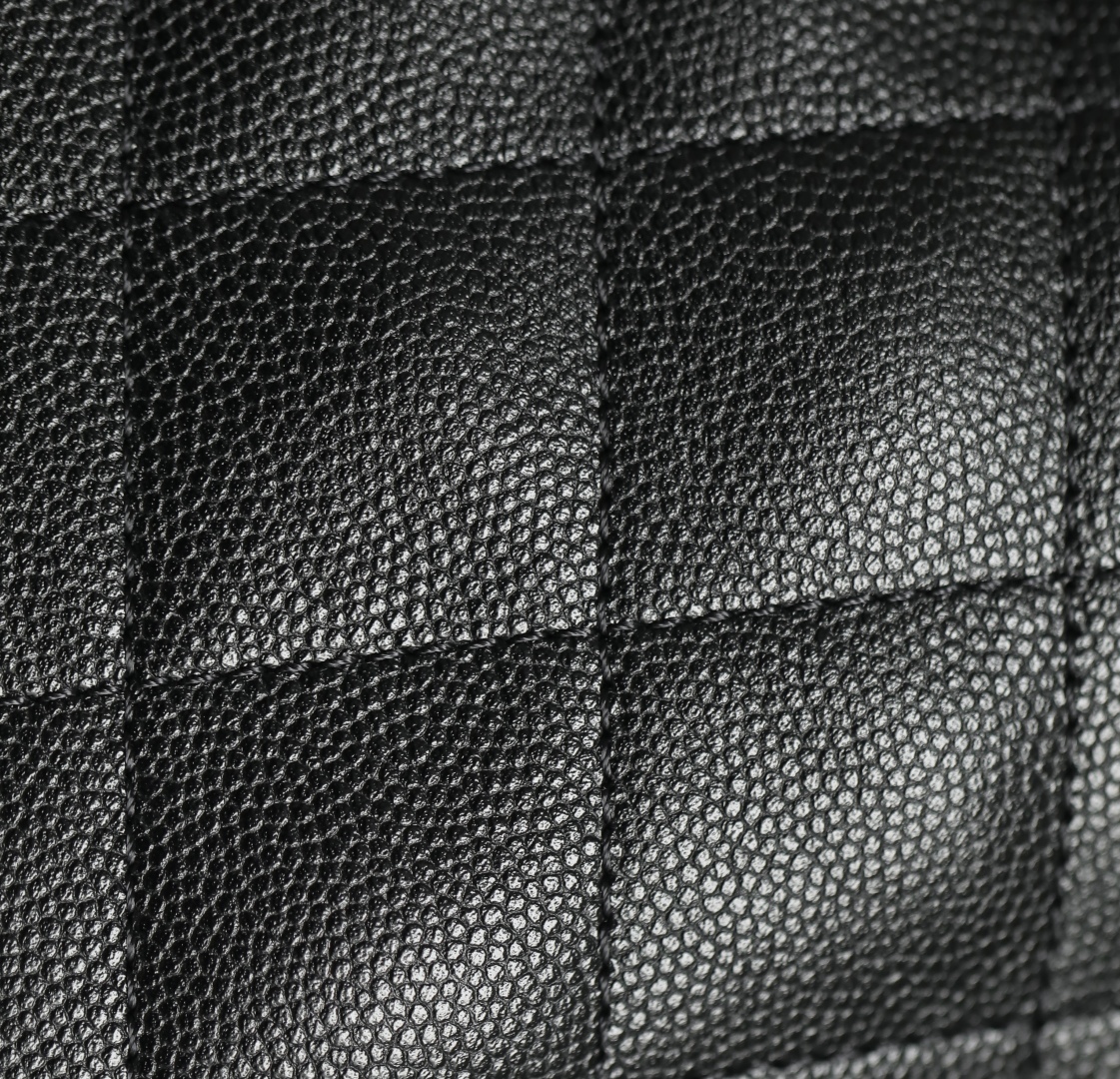 Chanel Clutch with chain - Mesh, shiny lambskin & gold-tone metal, black