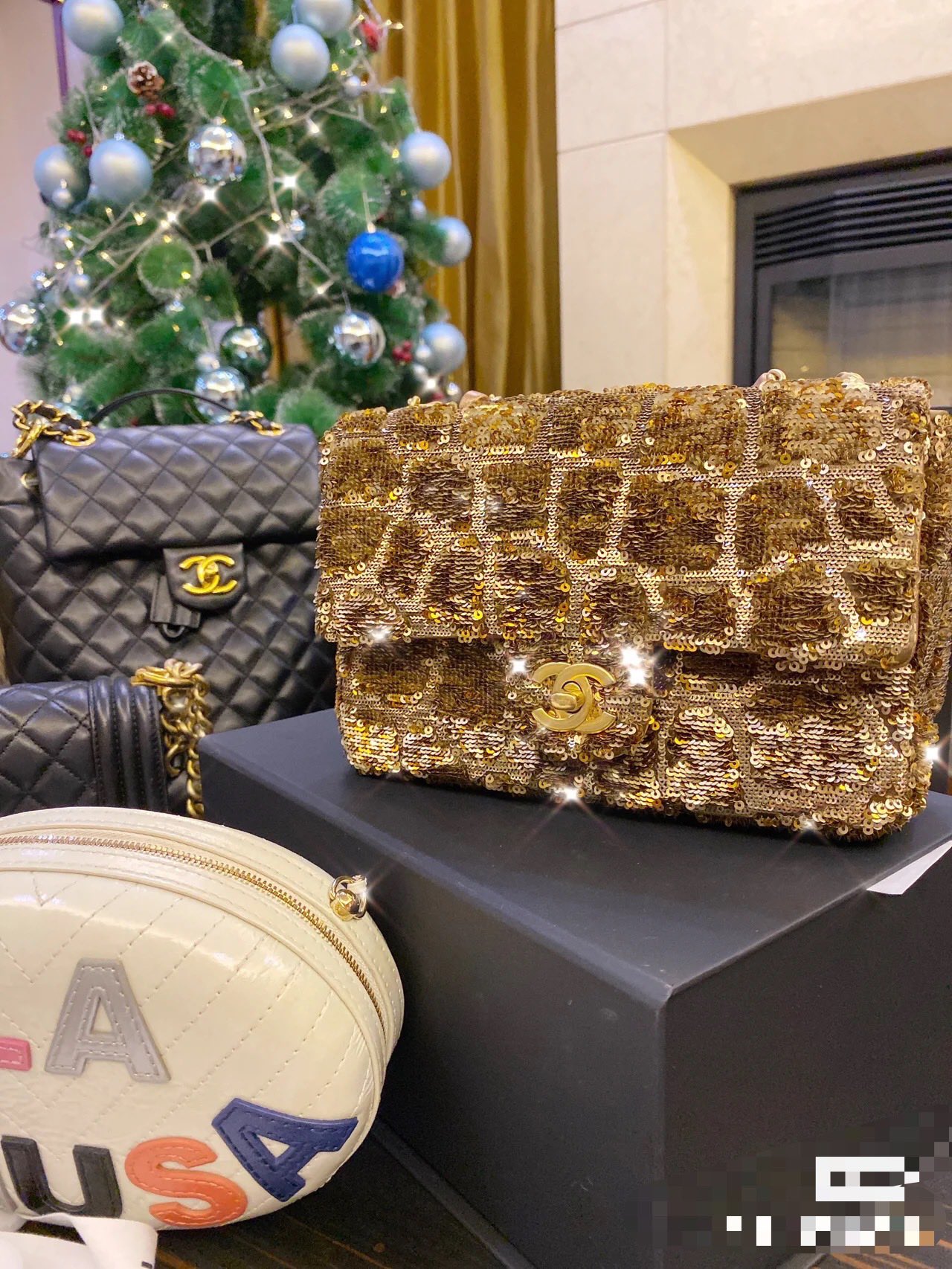 Chanel Flap bag, Sequins & gold-tone metal, golden & black