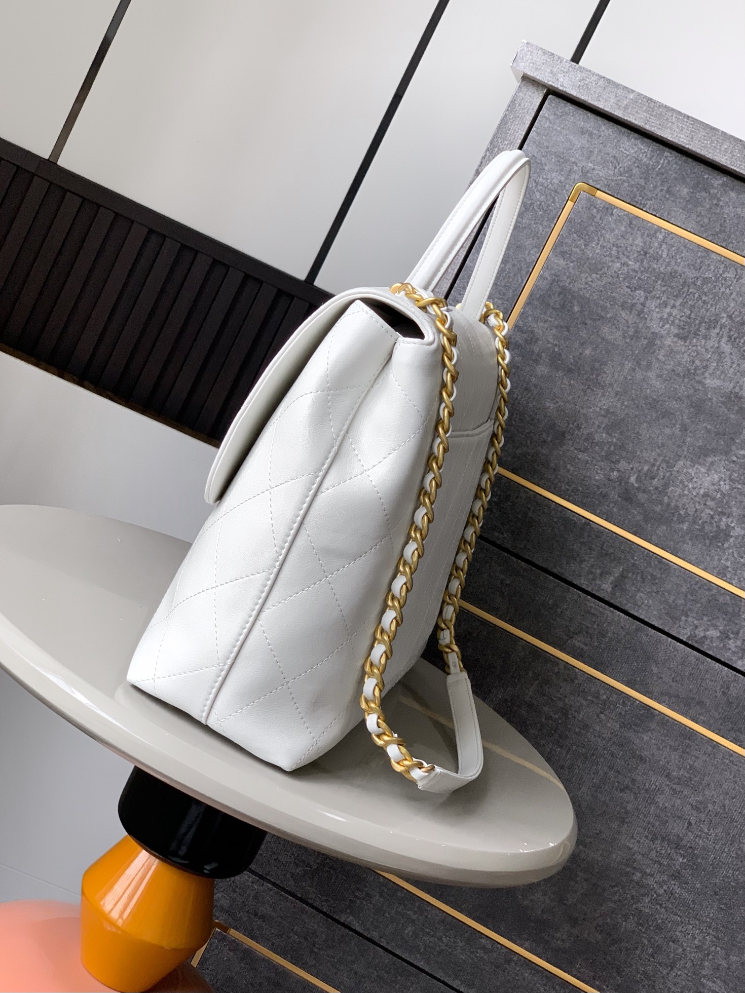 CHANEL Grained Calfskin Small Stitched Flap White 795416