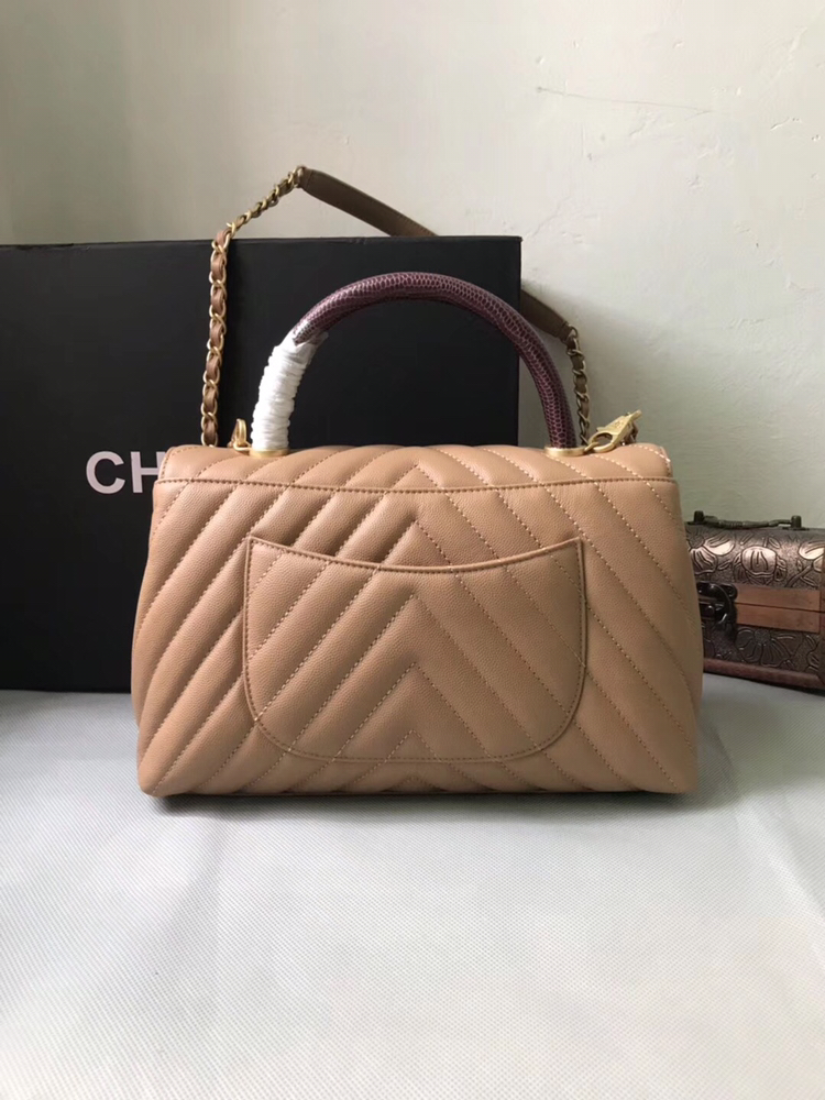 CHANEL Lambskin Chevron Quilted Medium Trendy CC Dual Handle Flap Bag Beige 659813 |