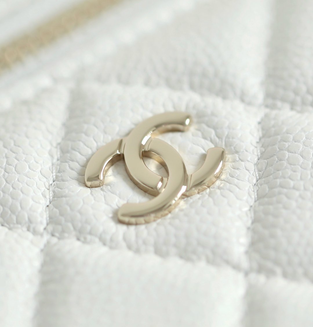 Chanel Long necklace - Metal, glass pearls & strass, gold, pearly