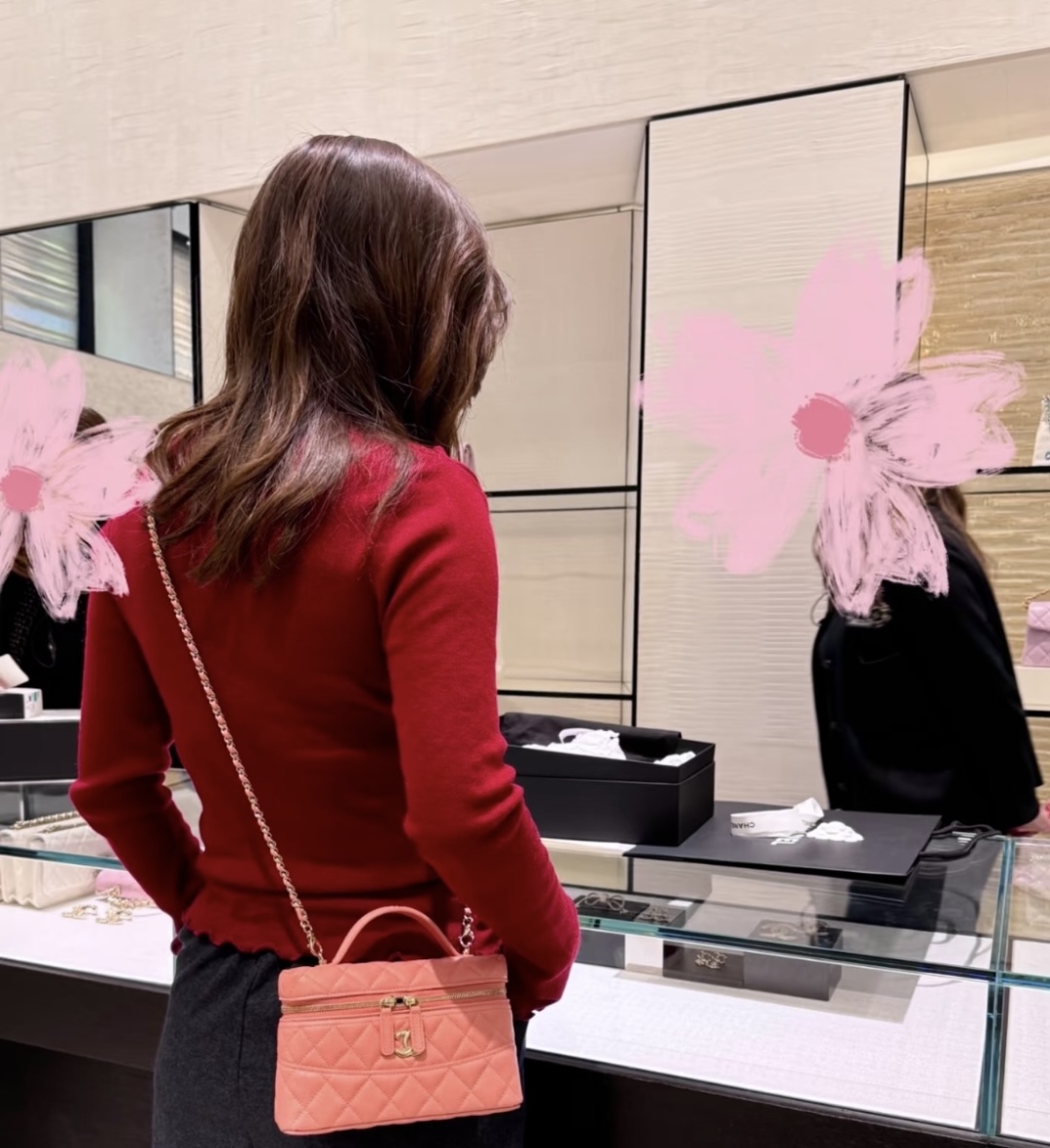 Chanel Long pendant necklace - Metal, resin & strass, gold, pearly