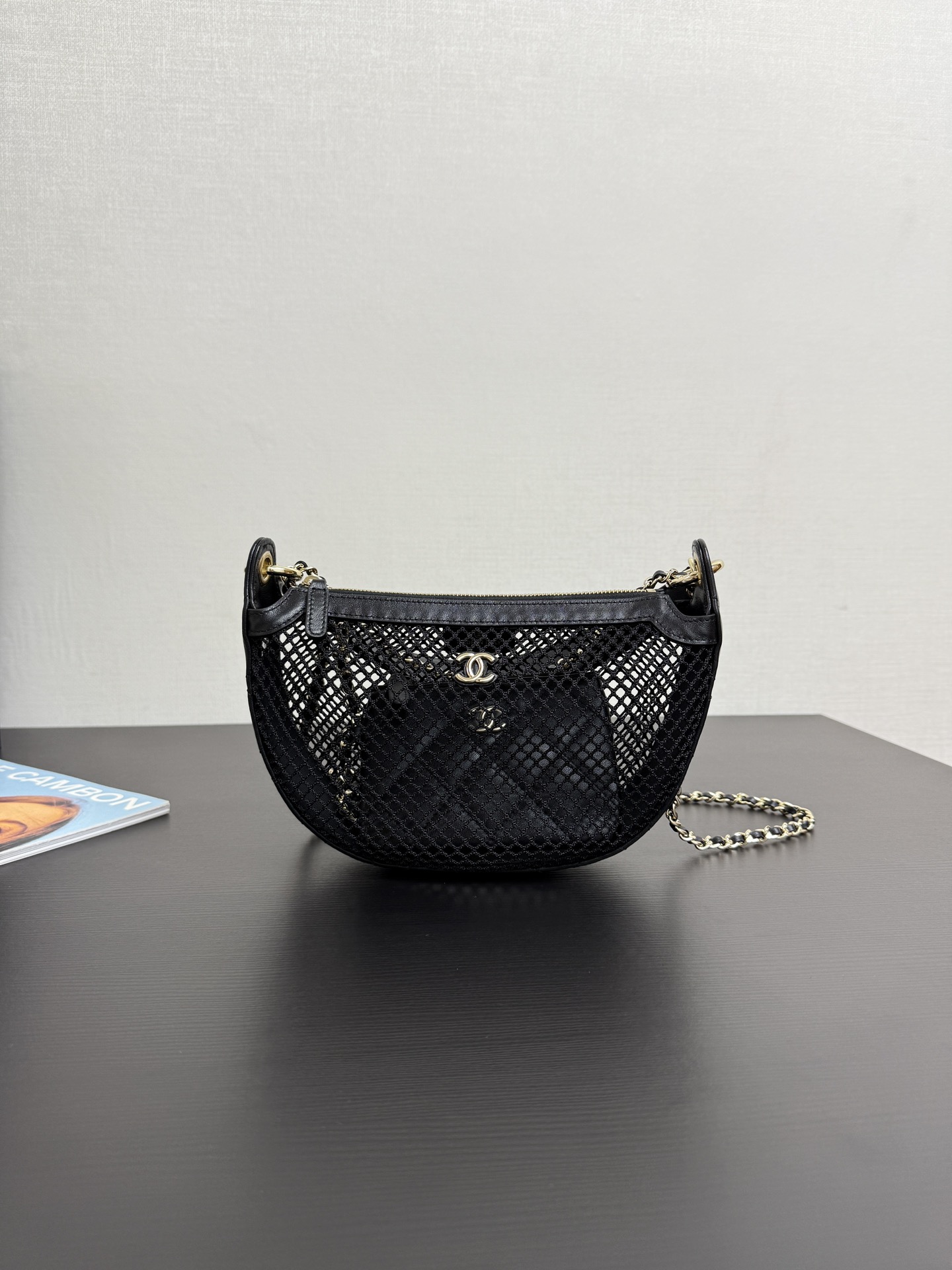 CHANEL Mesh Shiny Lambskin Clutch With Chain Black 1638657
