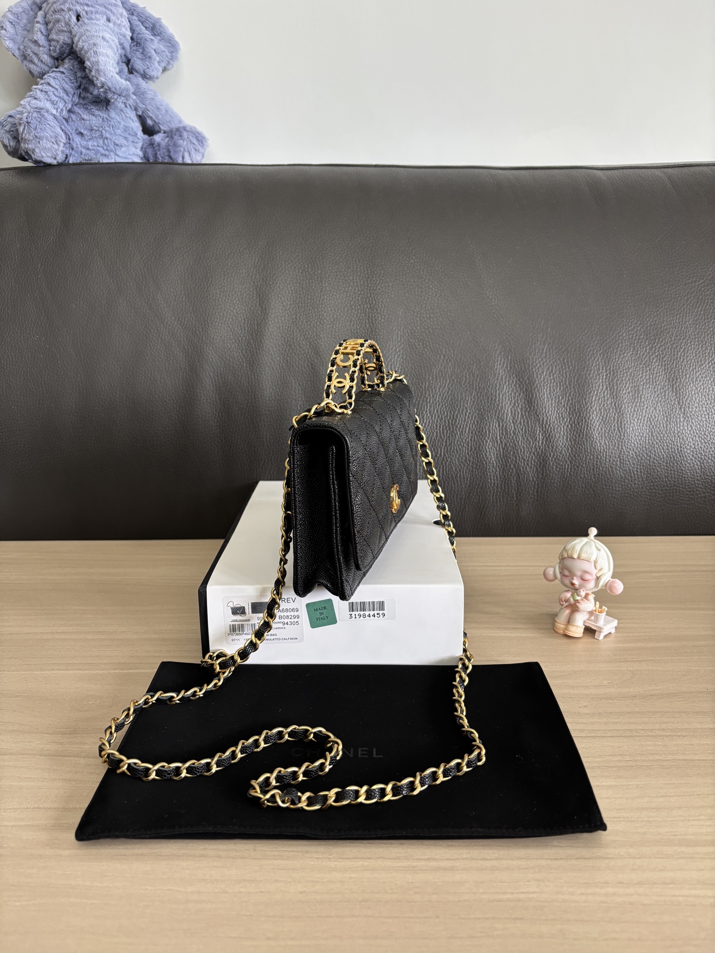 CHANEL Shiny Caviar Quilted Pick Me Up Wallet On Chain WOC Black 1002132