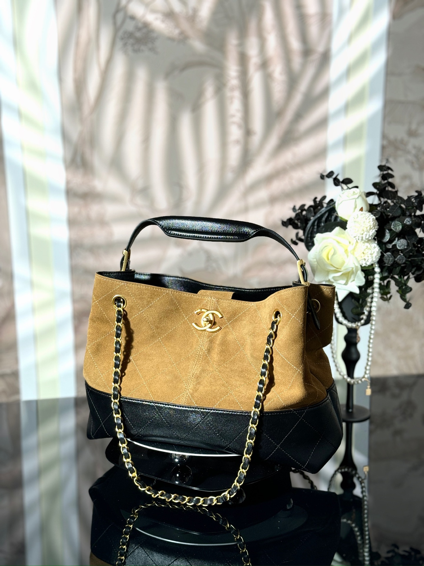 Chanel Shopping bag, Suede calfskin, shiny lambskin & gold-tone brown