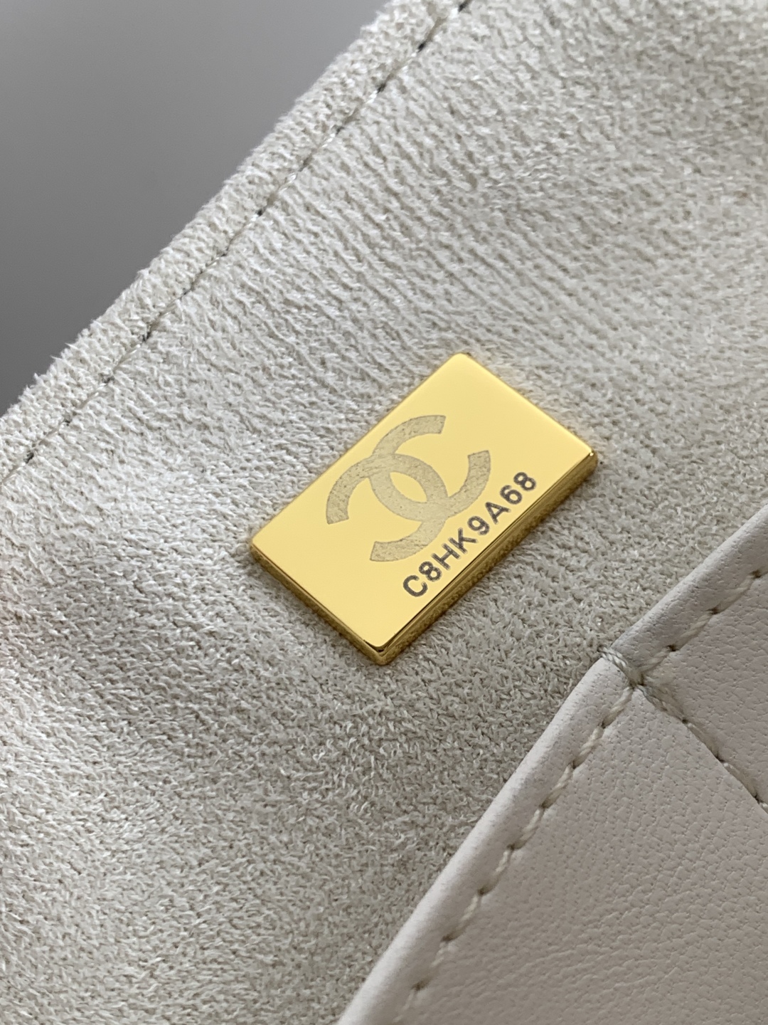 CHANEL Top handle Chain Shoulder bag AS2826 Leather White/252755