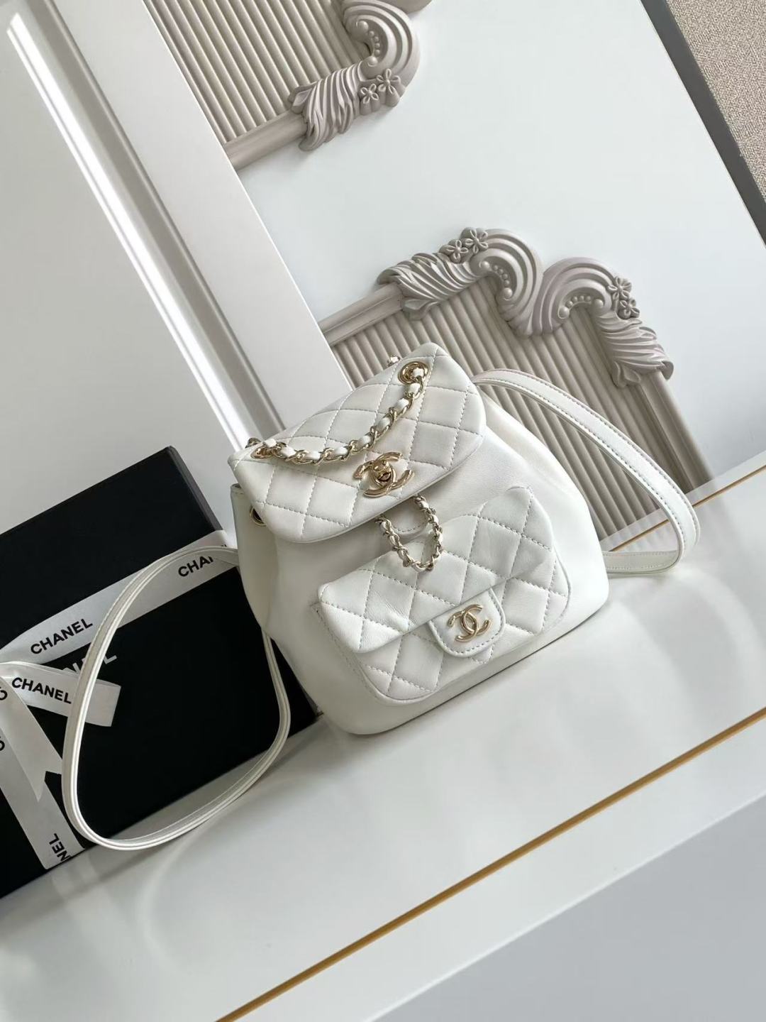 Chanel White Shiny Aged Quilted Lambskin Small Duma