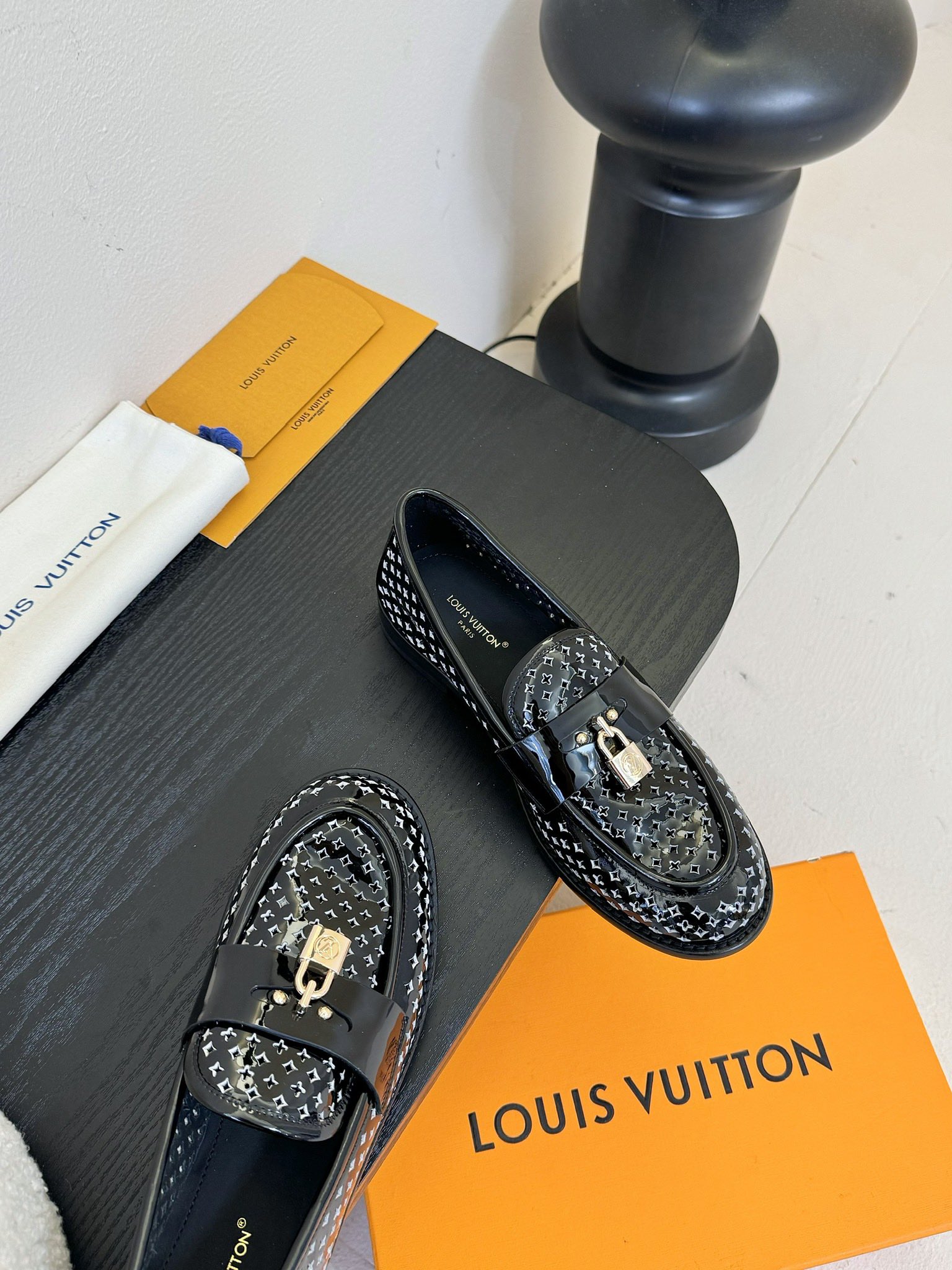 Chess Flat Loafer  Colours Noir Louis Vuitton