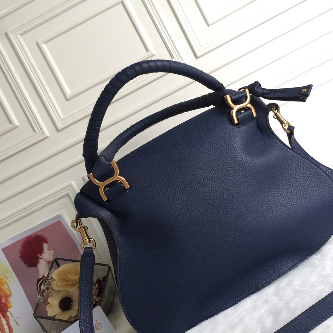 Chloé Chloé Small Marcie Bag In Grained Leather in Navy |  Chloé 1089
