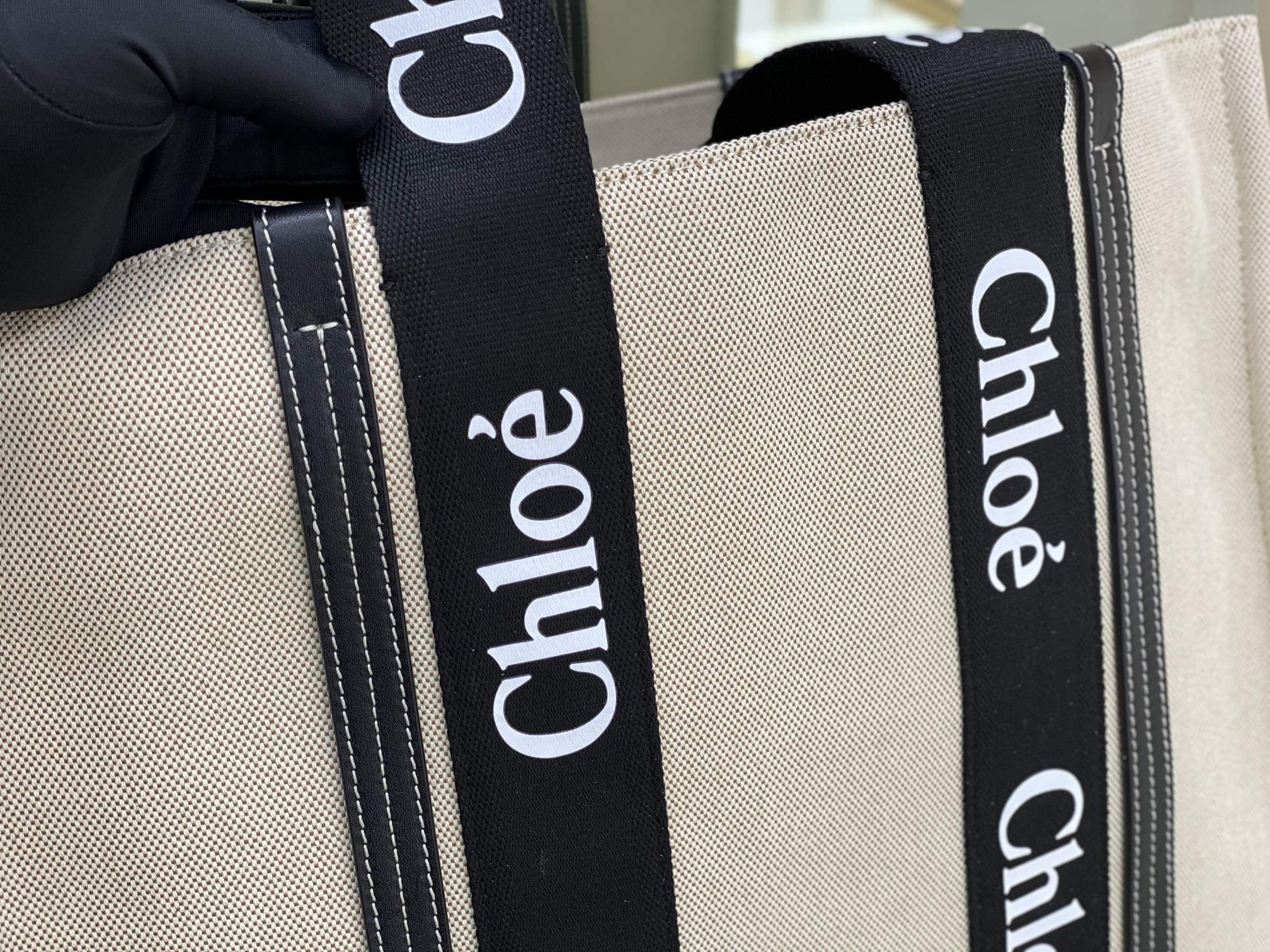 Chloé Off-white & Black Large Woody Tote Bag