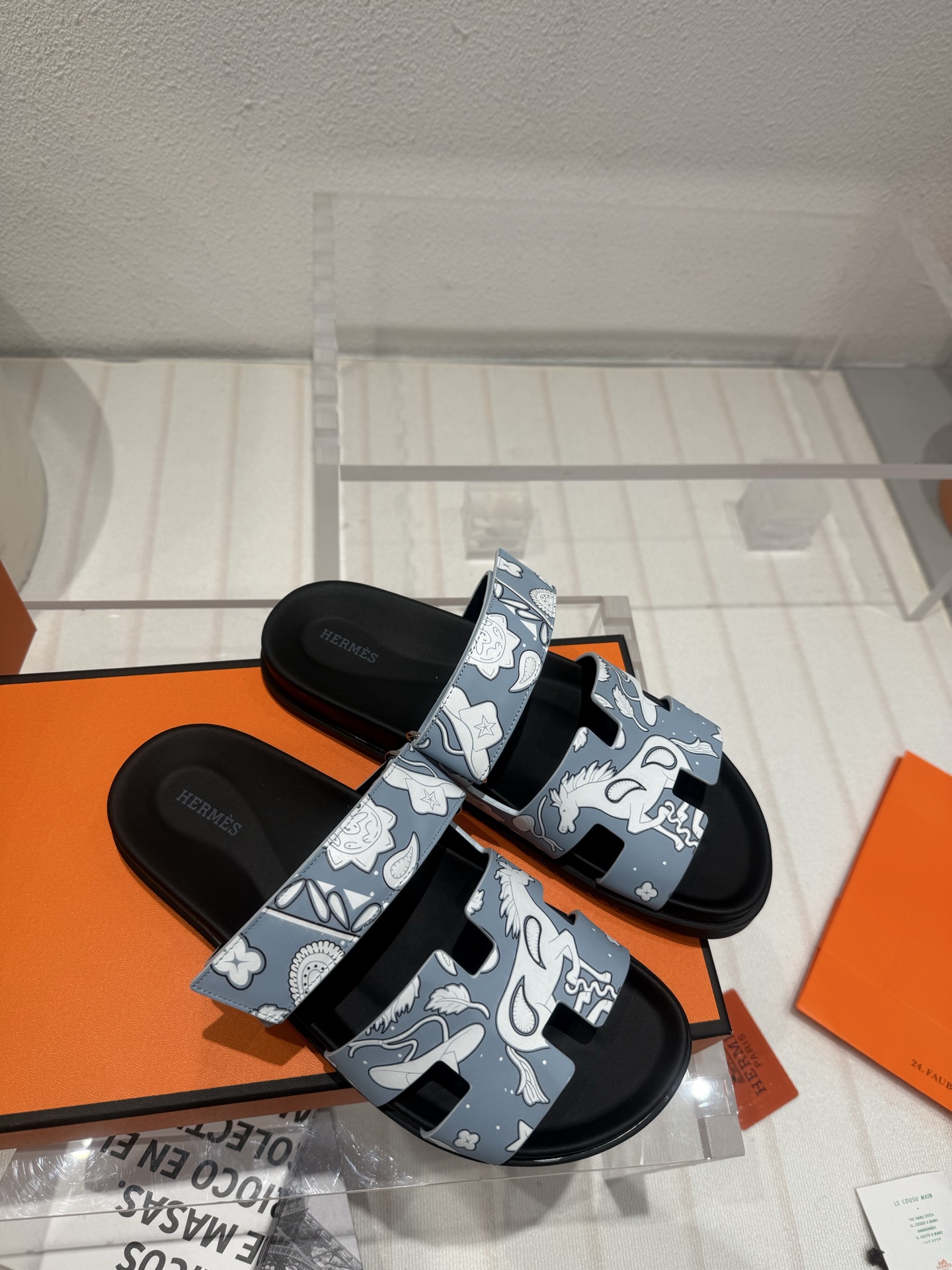 Chypre leather sandal Hermes Blue size