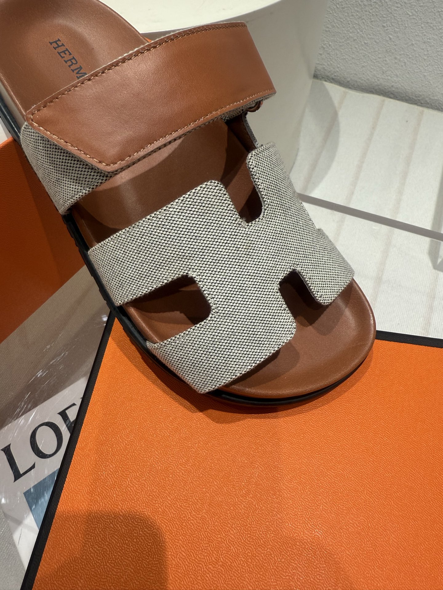 Chypre Sandals Bleu Clair / Naturel  HERMES