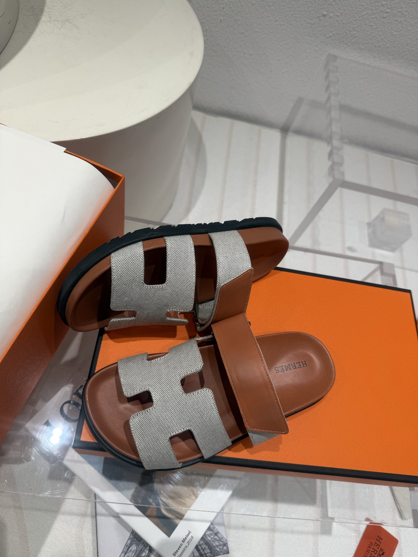 Chypre Sandals Bleu Clair / Naturel  HERMES