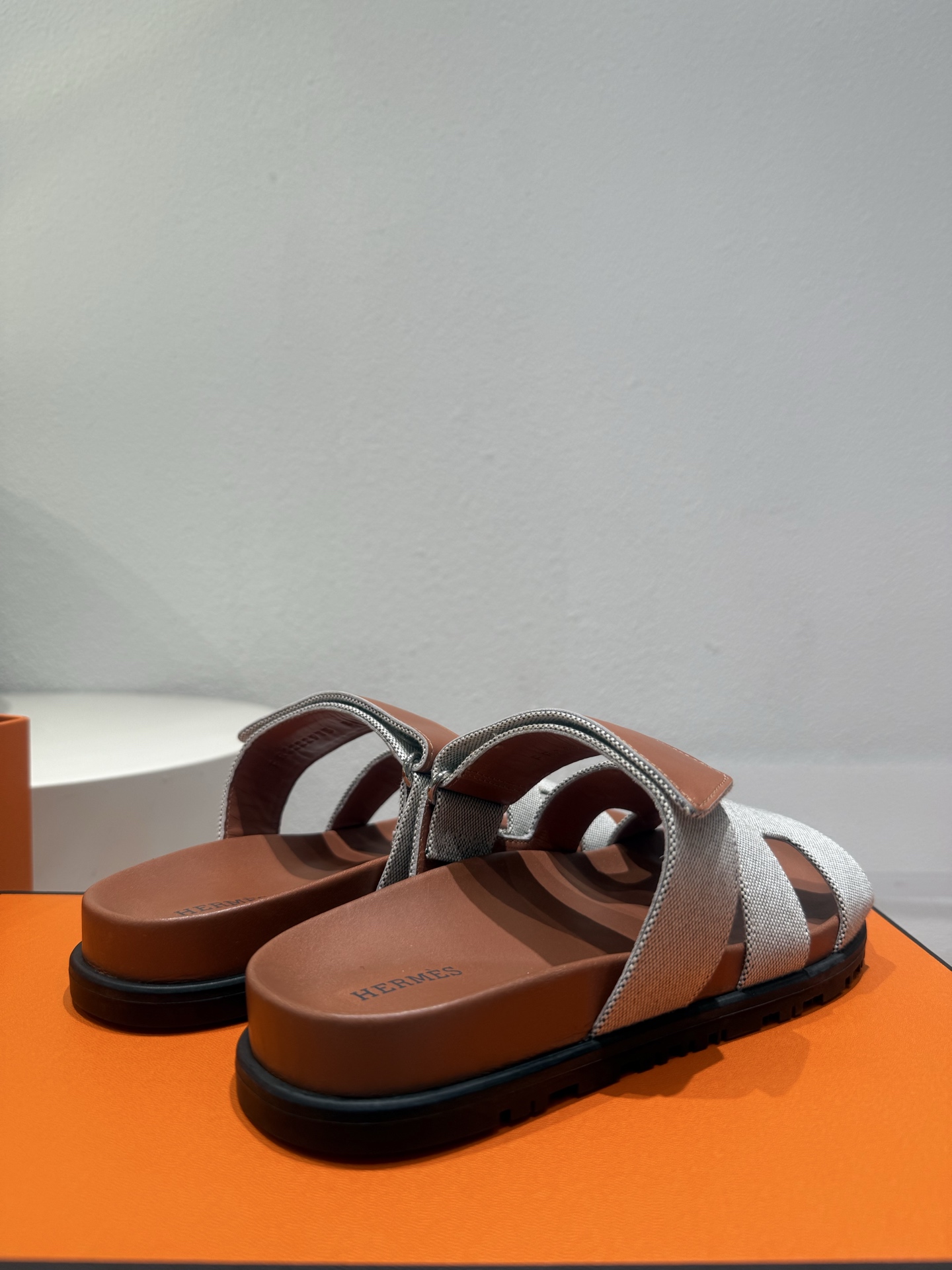 Chypre Sandals Bleu Clair / Naturel  HERMES