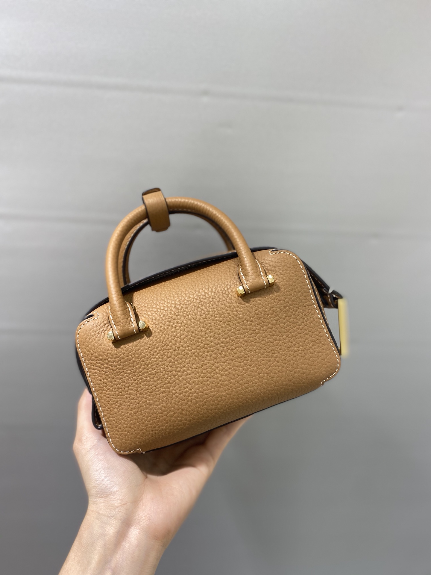 DELVAUX Taurillon Soft Nano Cool Box Satchel Vegetal Ivory 1662609