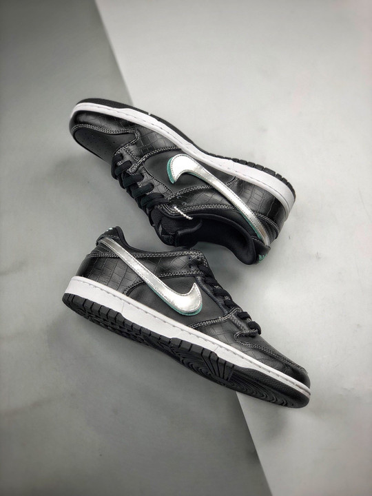 Diamond Supply Co x Nike SB Dunk Low Black