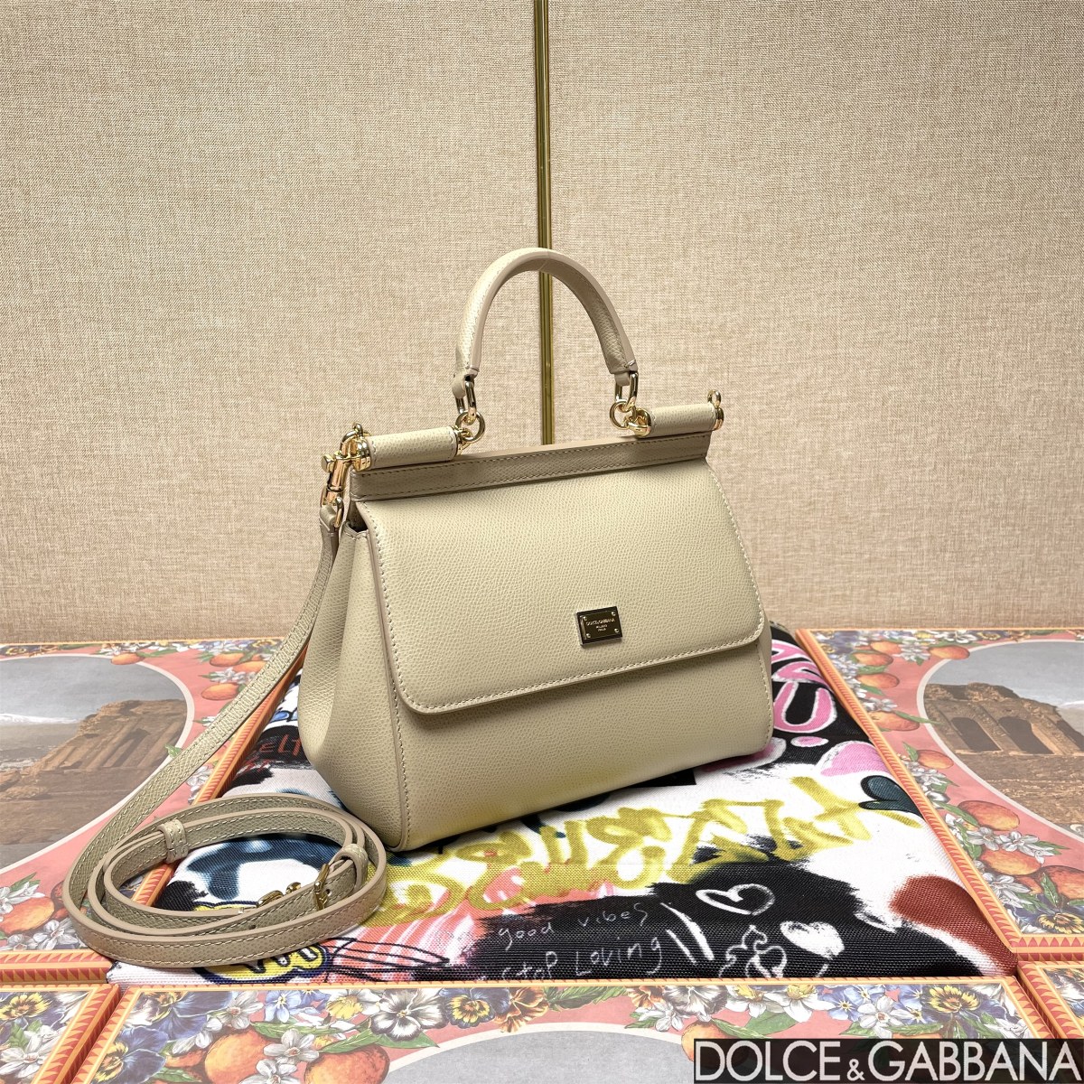 Dolce&Gabbana Medium pink Sicily Hand Bag